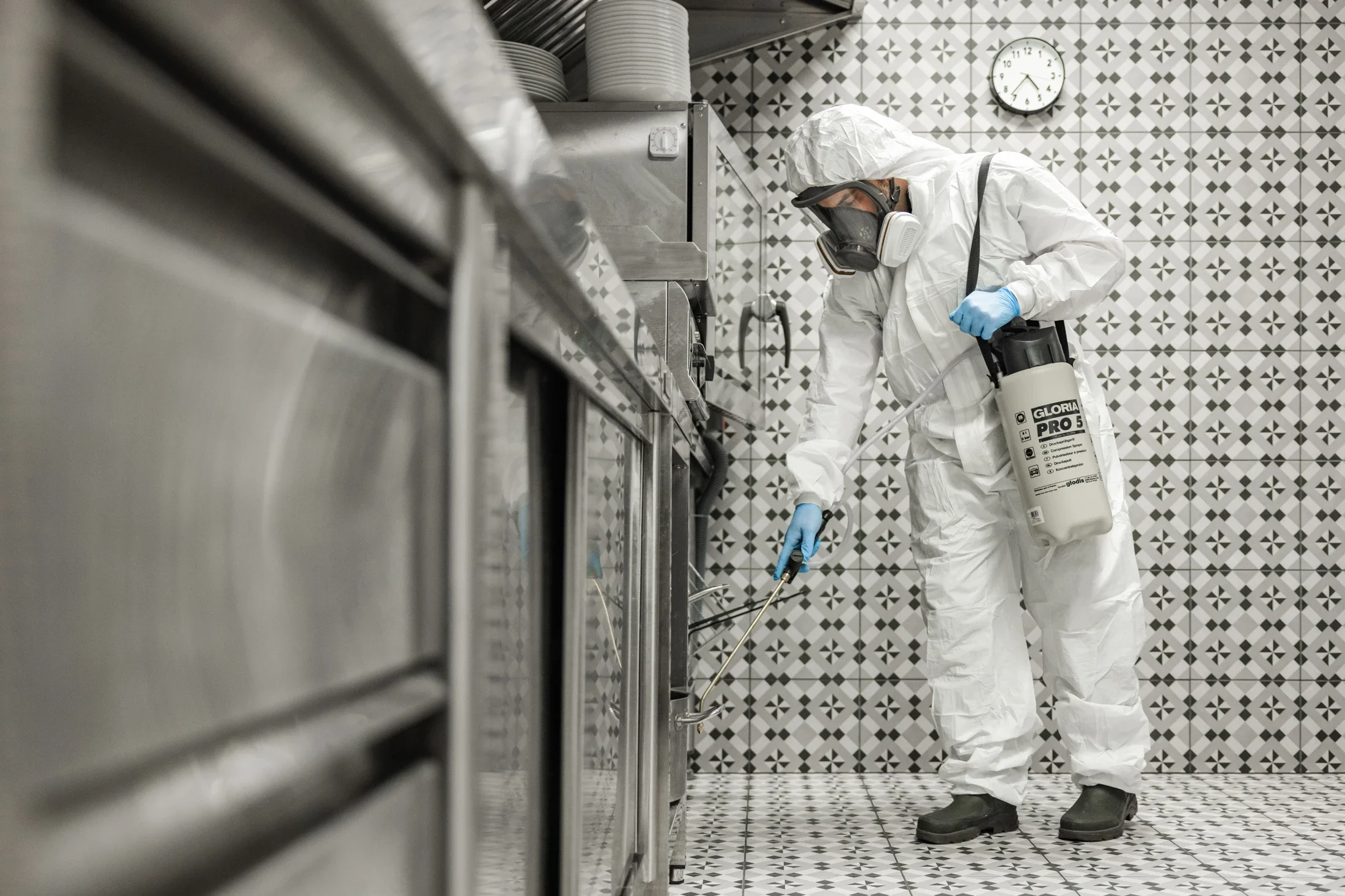 photographe corporate bourg en bresse – Noxius Hygiène Solutions mise en scène traitement cuisine à Bourg en Bresse