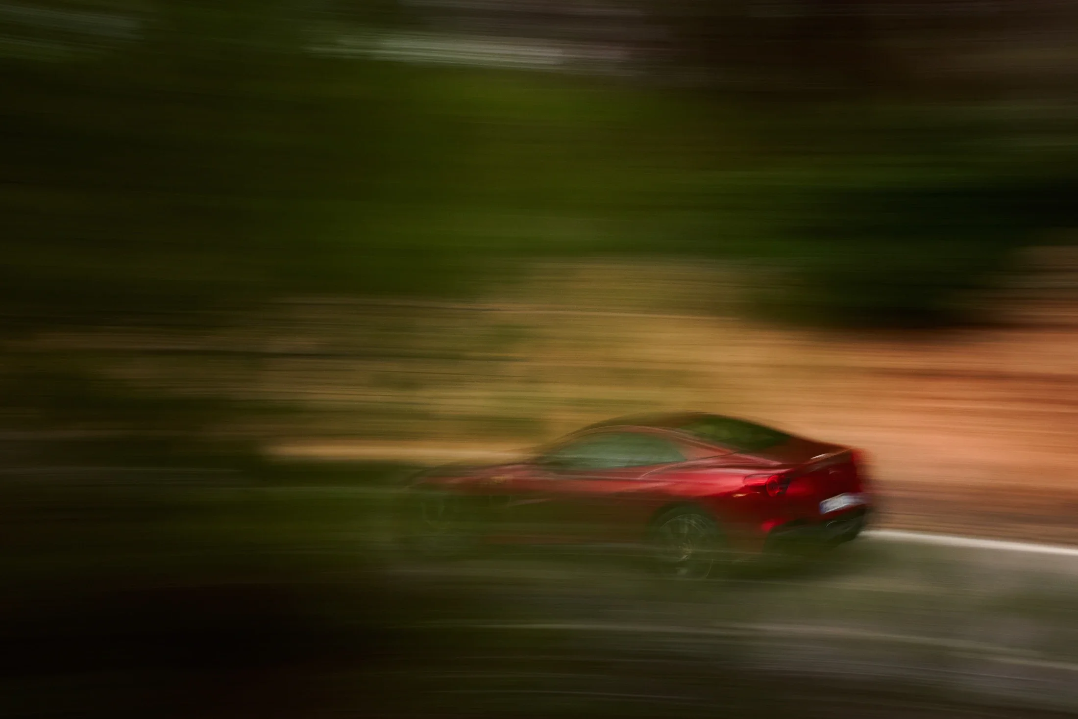 photographe automobile bourg en bresse – dynamique Ferrari Portofino M Martin Solveig route Ibiza