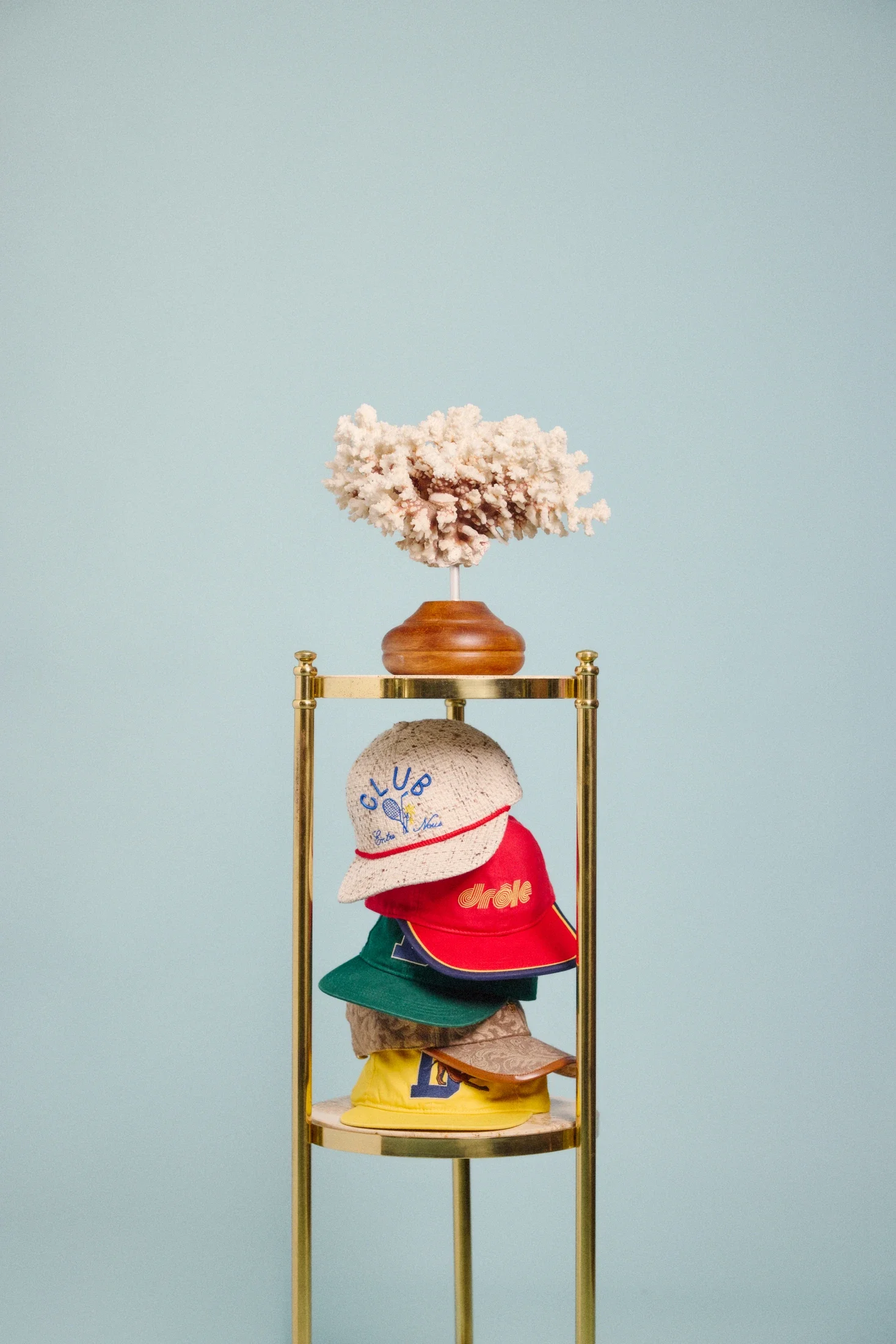 photographe produit bourg en bresse – image e-commerce réseaux sociaux Drôle de Monsieur casquette