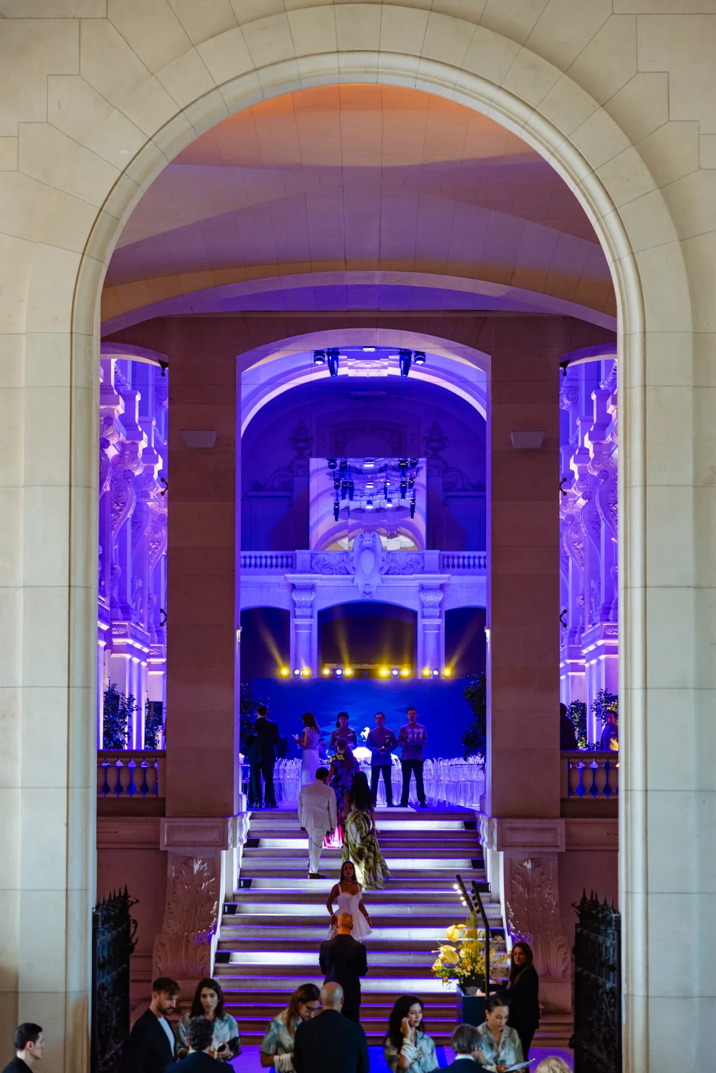 photographe évènementiel bourg en bresse – Reportage évènement lancement Ferrari Amalfi au Louvre à Paris