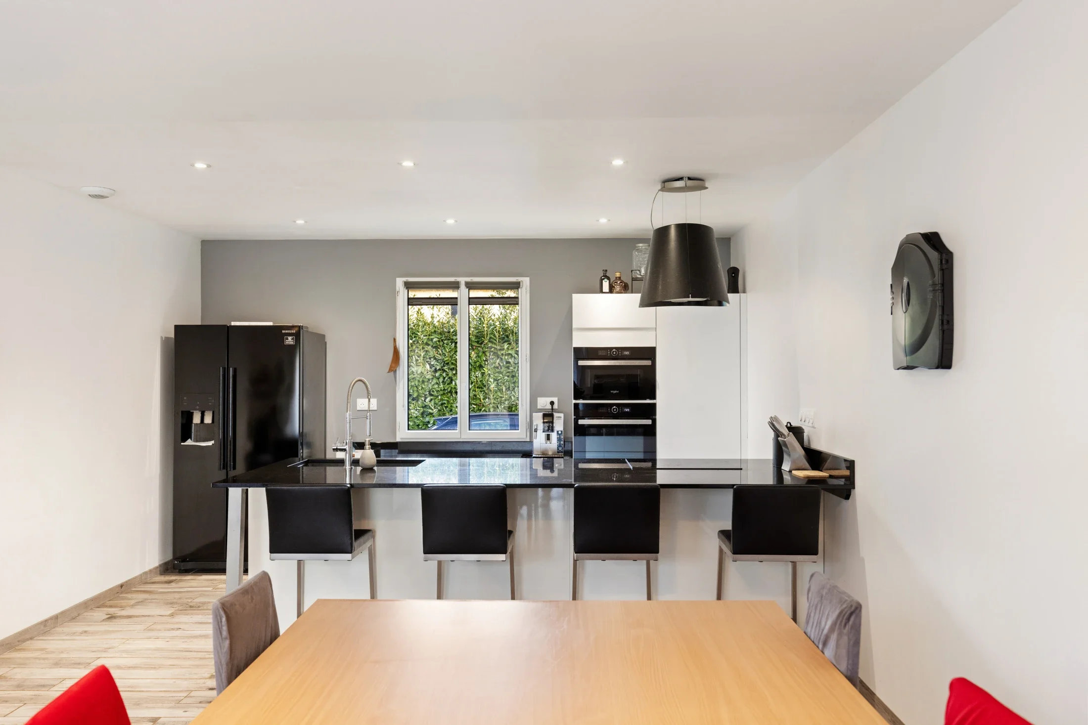 photographe immobilier bourg en bresse – Cuisine intérieur maison dans le revermont