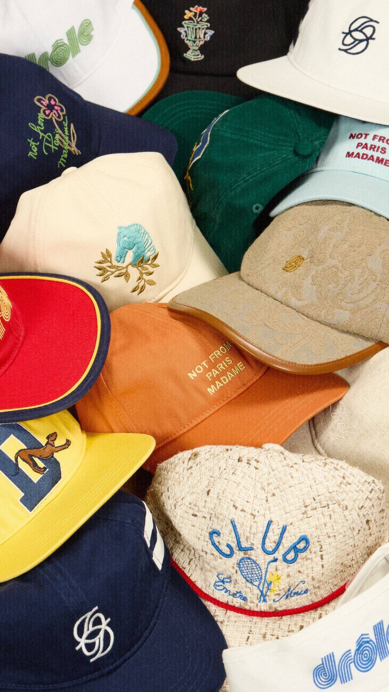 photographe produit bourg en bresse – image e-commerce réseaux sociaux Drôle de Monsieur collection casquette