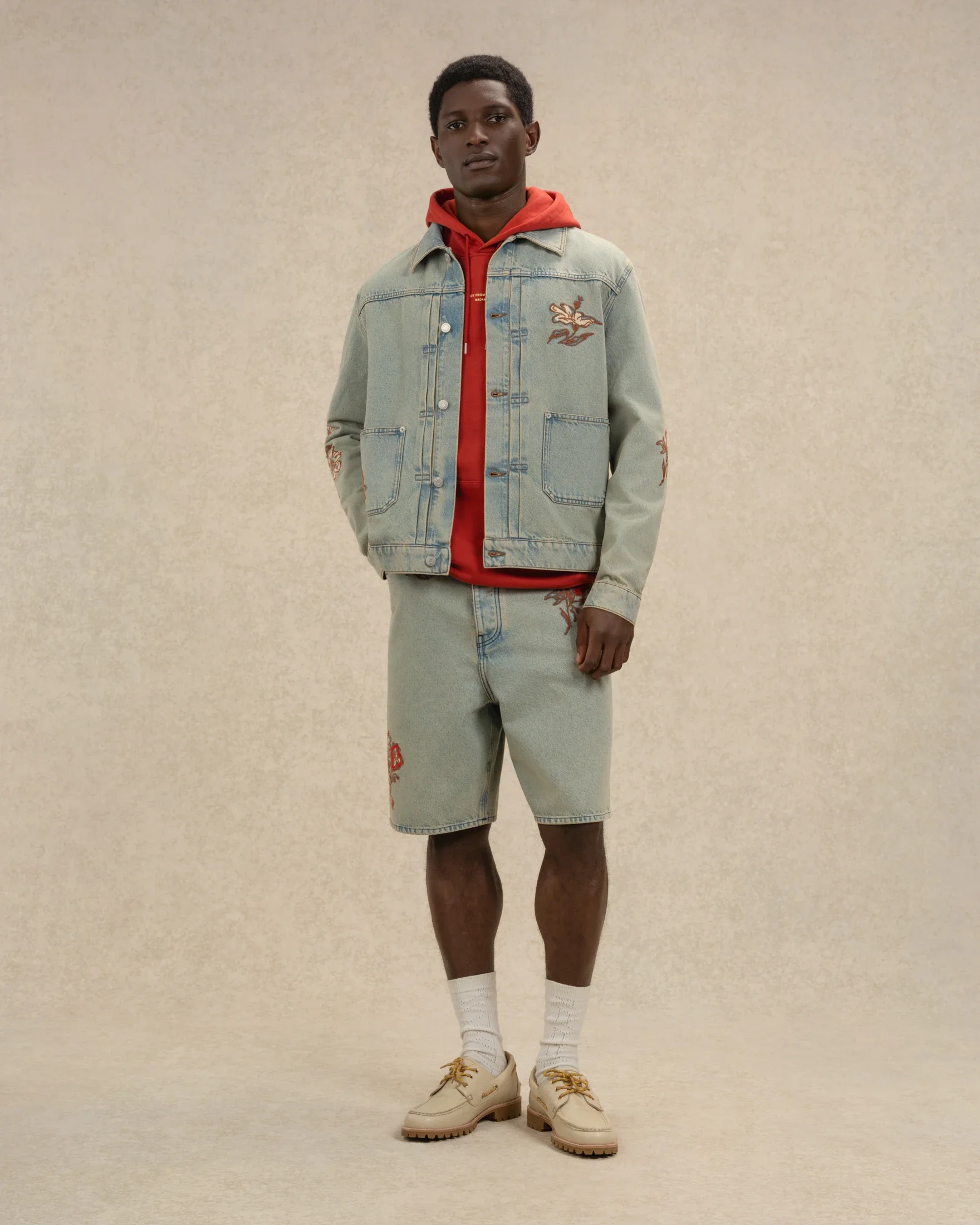 photographe e-commerce bourg en bresse – shooting e-commerce Drôle de Monsieur full look