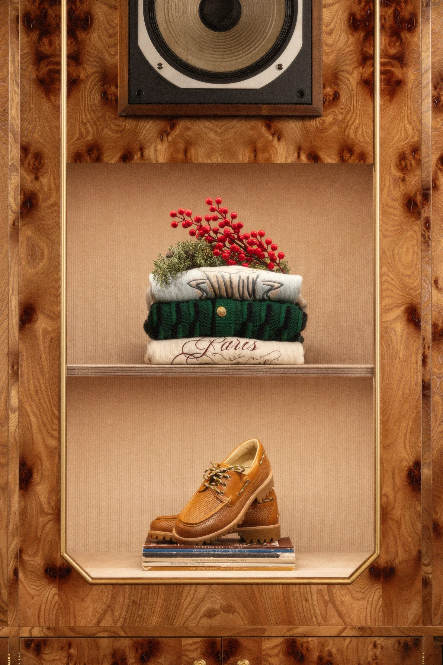 photographe produit bourg en bresse – image e-commerce réseaux sociaux Drôle de Monsieur chaussure paraboot 