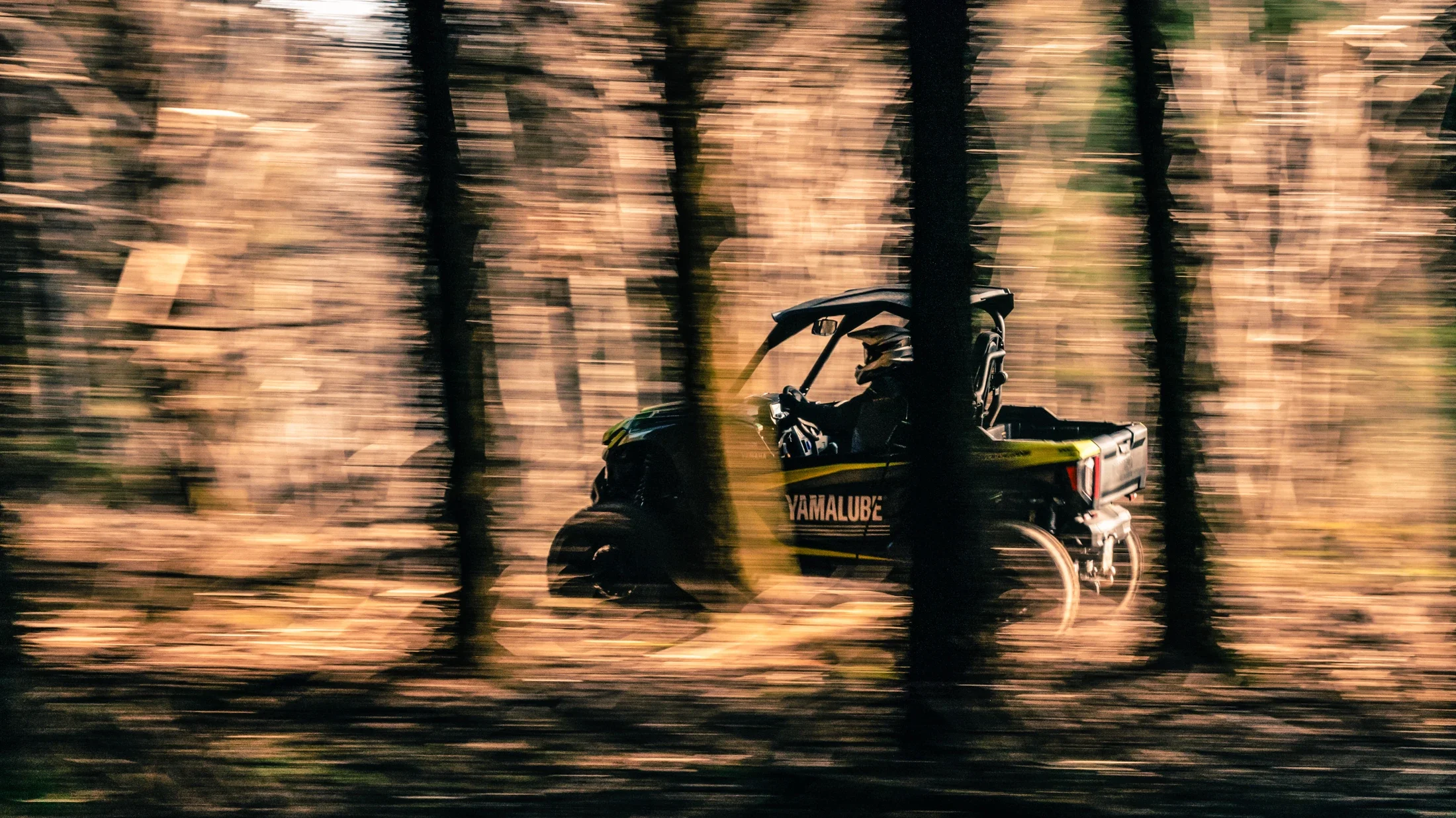photographe automobile bourg en bresse – image communication Yamaha Off Road Experience Beaujolais buggy foret