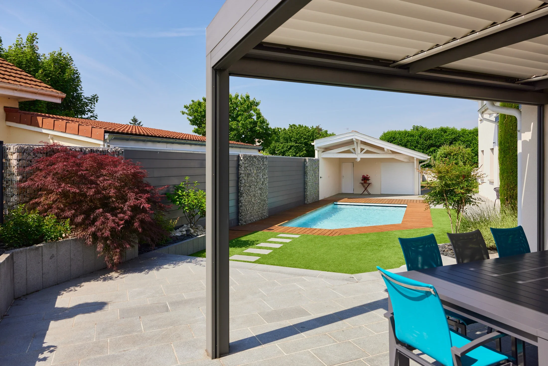 photographe immobilier bourg en bresse – Maison avec piscine et architecture paysagère à Viriat