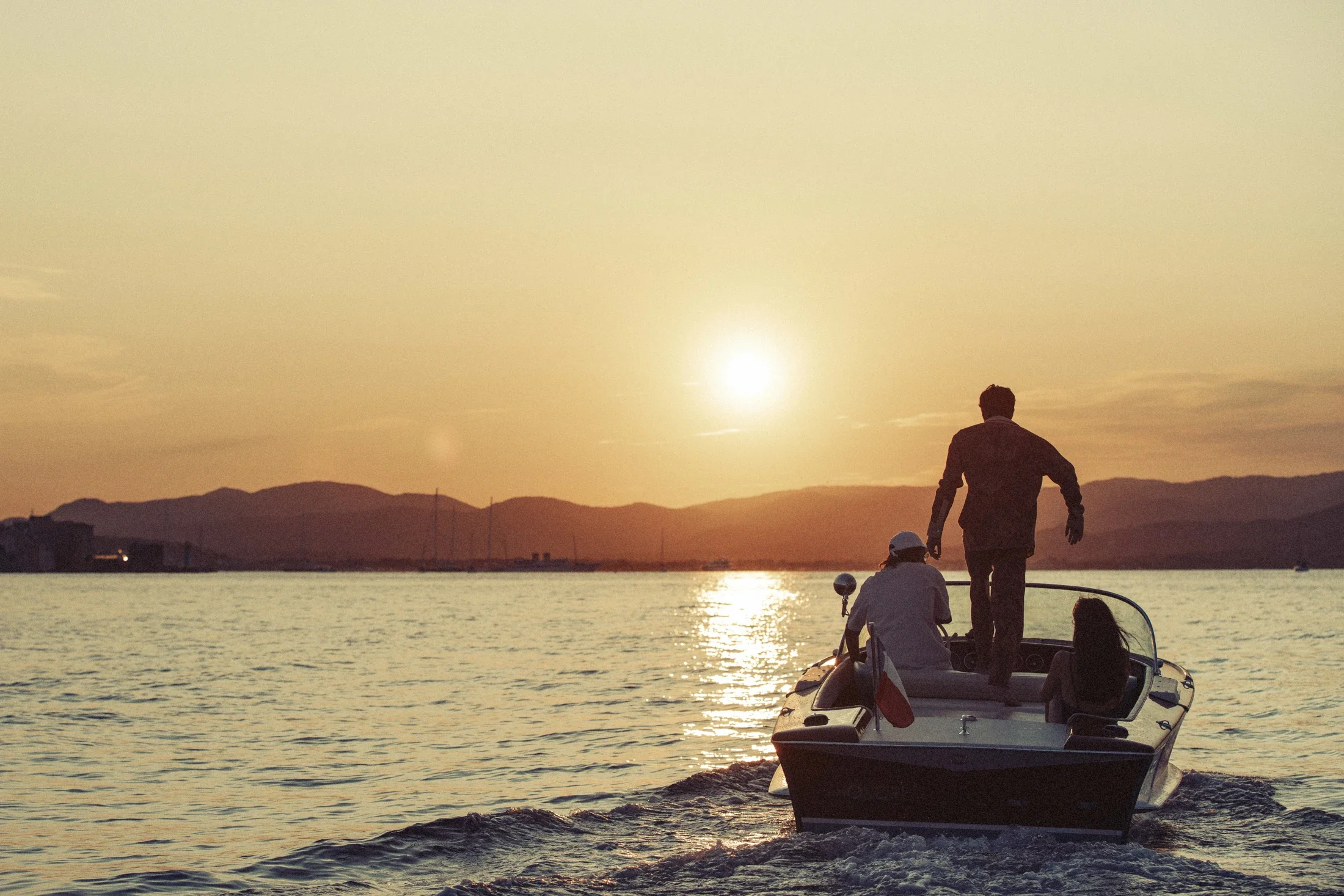 photographe e-commerce bourg en bresse – shooting campagne Drôle de Monsieur à Saint Tropez