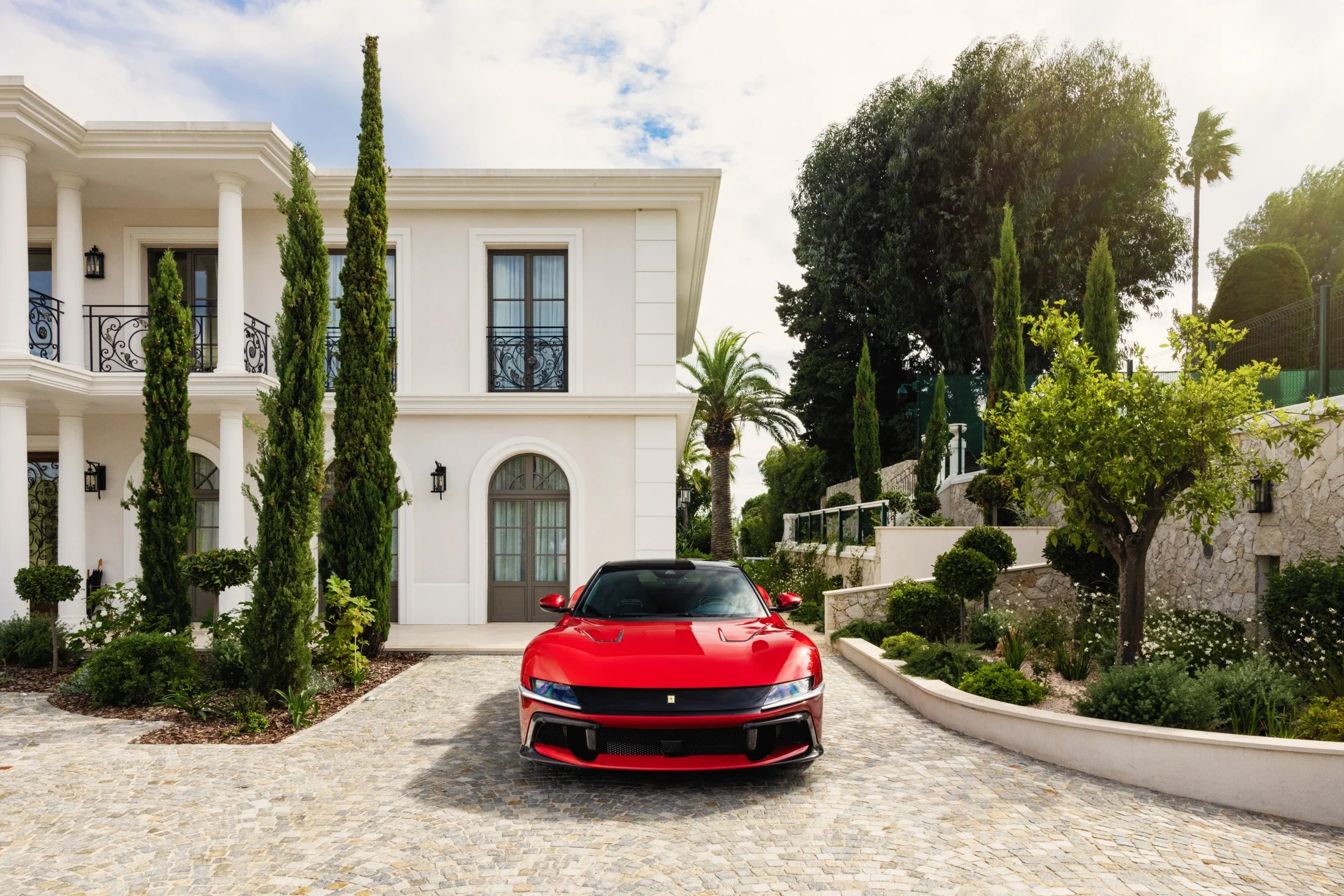 photographe bourg en bresse, Ain, Rhone Alpes, France - portfolio, Ferrari 12 Cilindri, maison de Luxe à Cannes