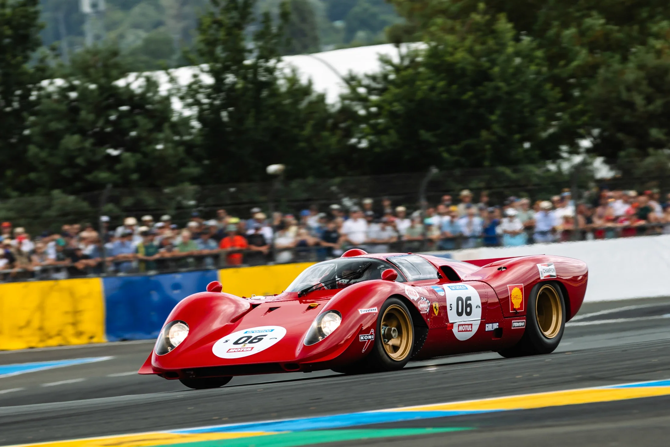 photographe automobile bourg en bresse – 24H du Mans classic 2025 Ferrari P4
