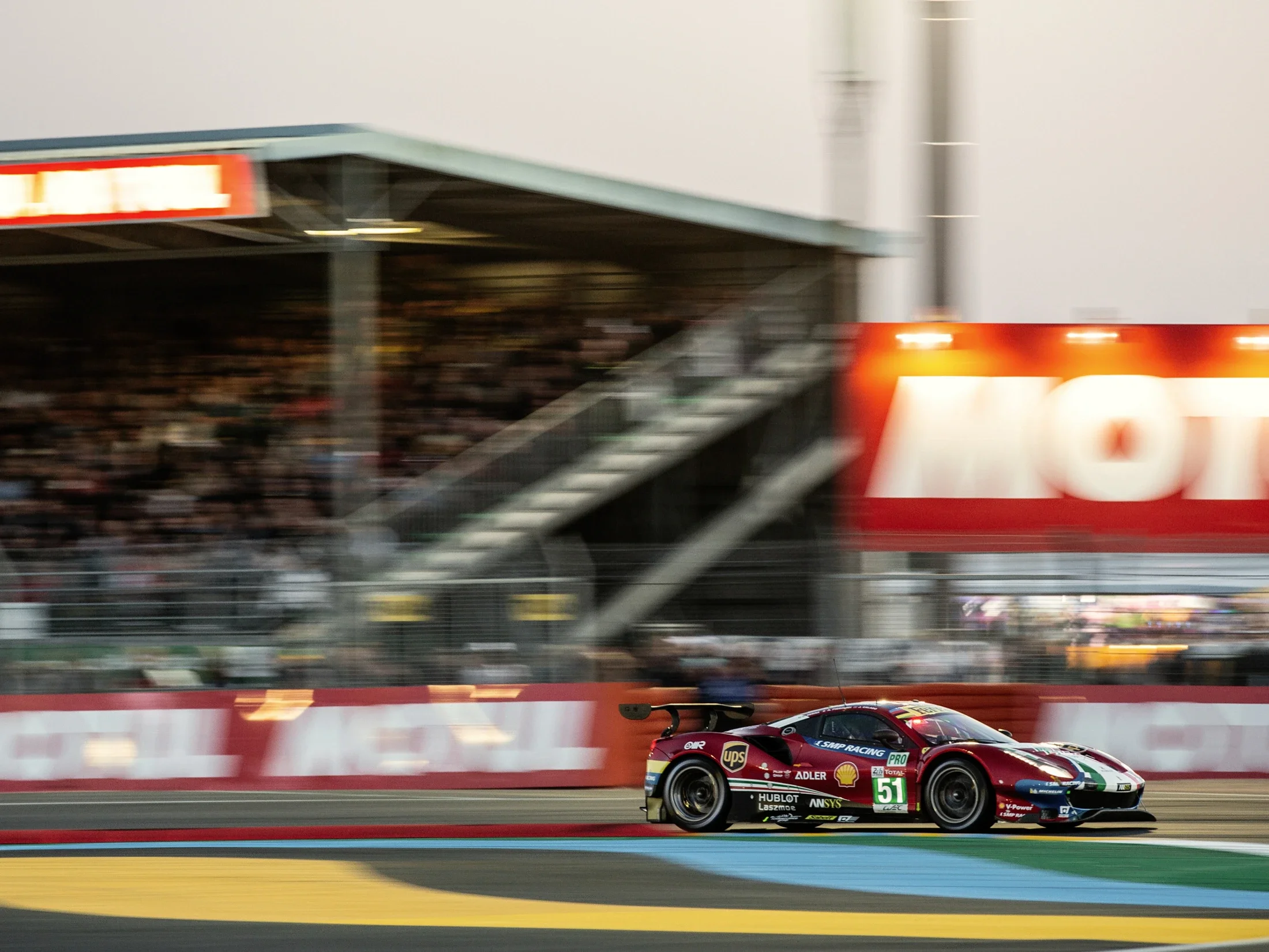 photographe automobile bourg en bresse – Reportage Team Ferrari AF CORSE WEC 2019 chicane motul