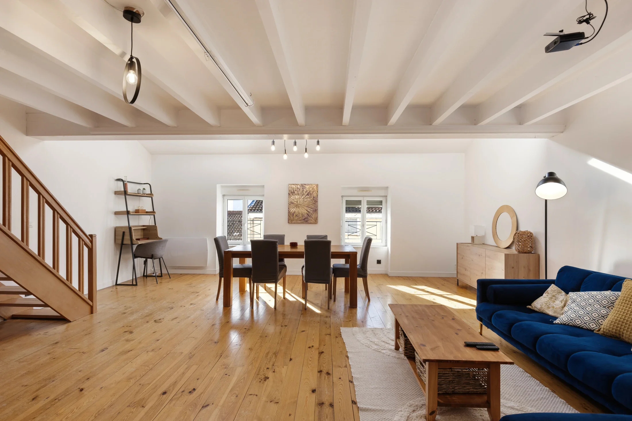 photographe immobilier bourg en bresse – Salon d'un appartement de location dans le centre de bourg en bresse