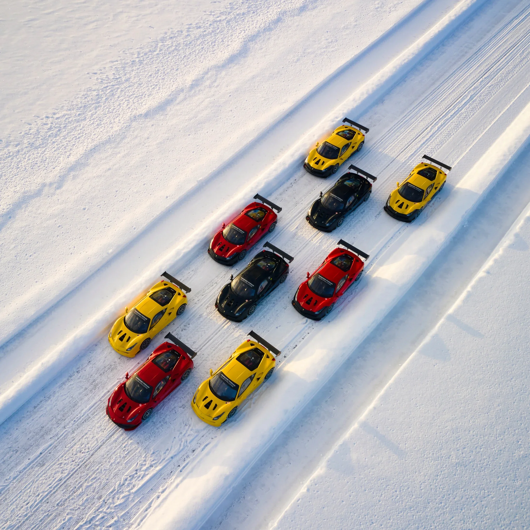 photographe automobile bourg en bresse – Groupe voiture Ferrari 488 challenge circuit glace neige Laponie Lapland Ice Driving Drone