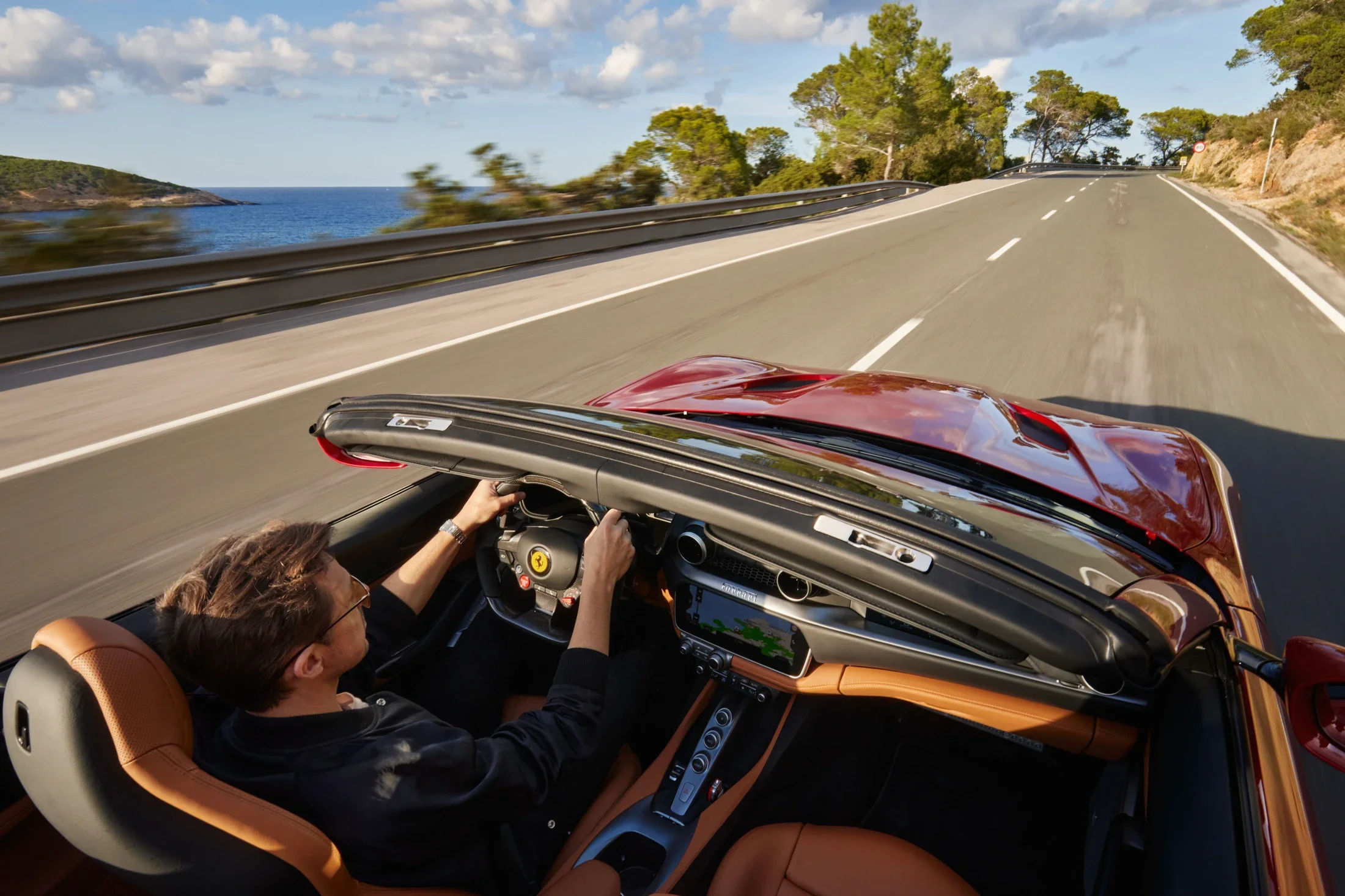 photographe automobile bourg en bresse – dynamique Ferrari Portofino M Martin Solveig route mer Ibiza