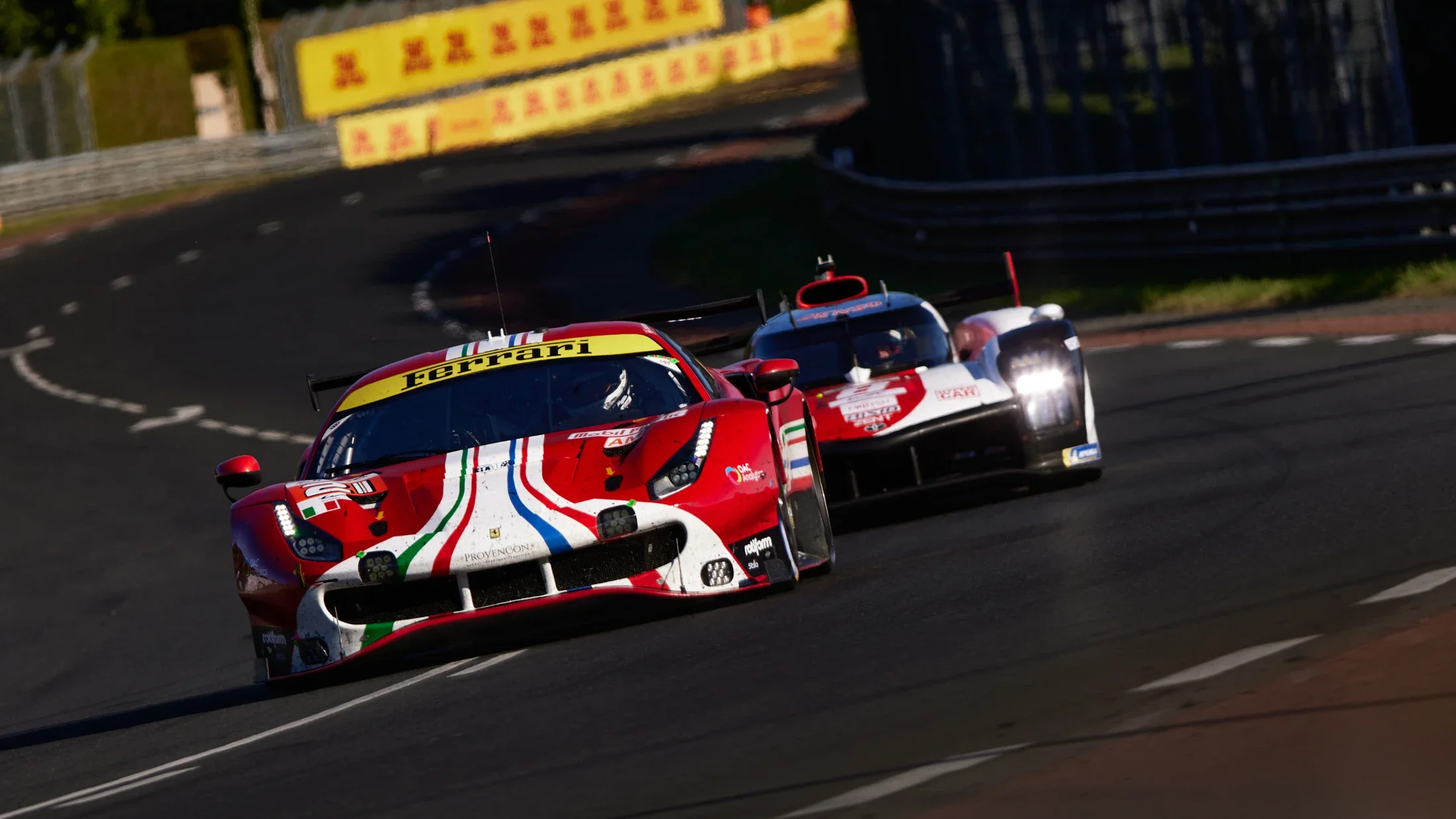 photographe automobile bourg en bresse – Reportage Team Ferrari AF CORSE 21 WEC circuit 24H du Mans