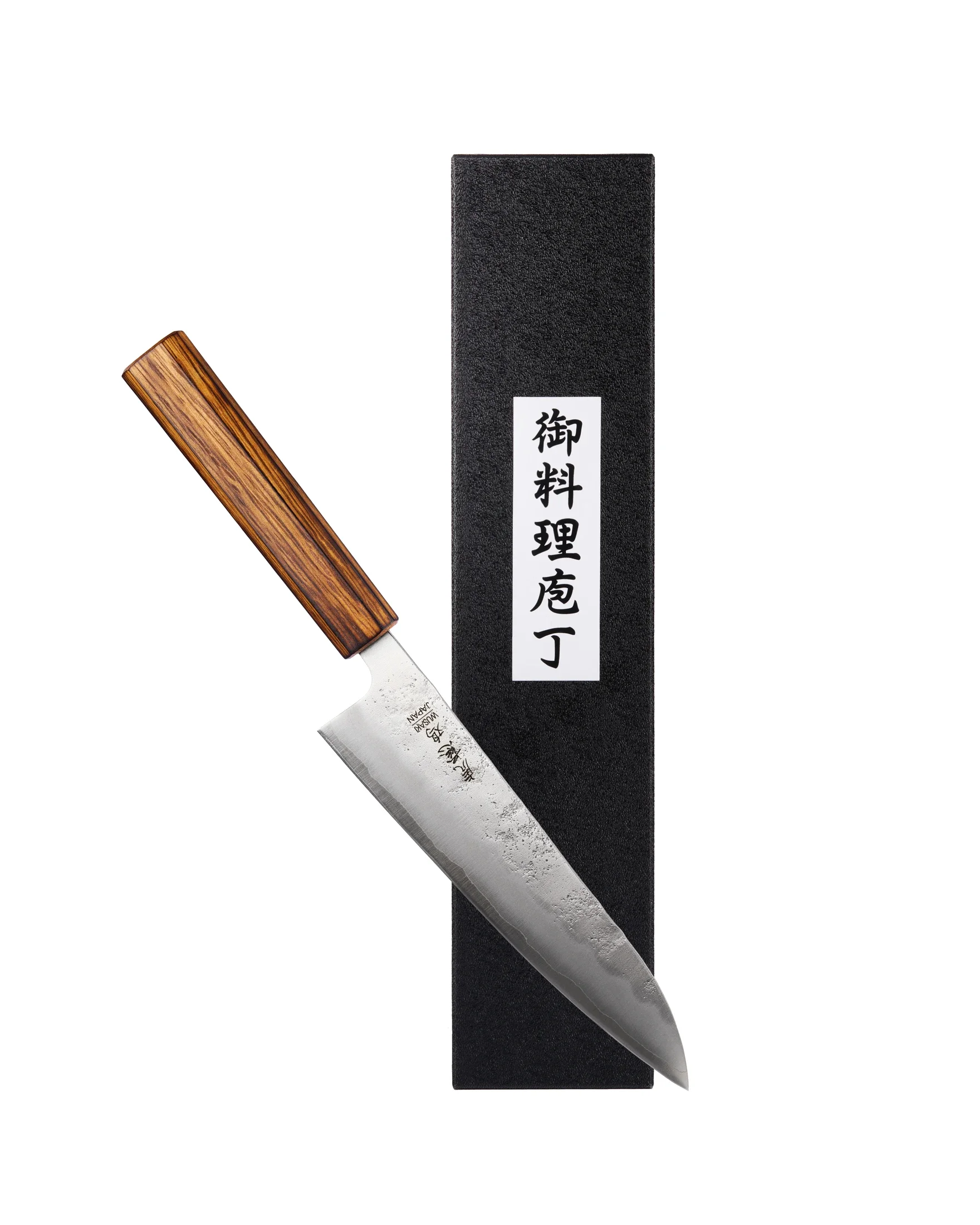 photographe bourg en bresse, Ain, Rhone Alpes, France - portfolio, packshot couteau de cuisine japonais avec packaging