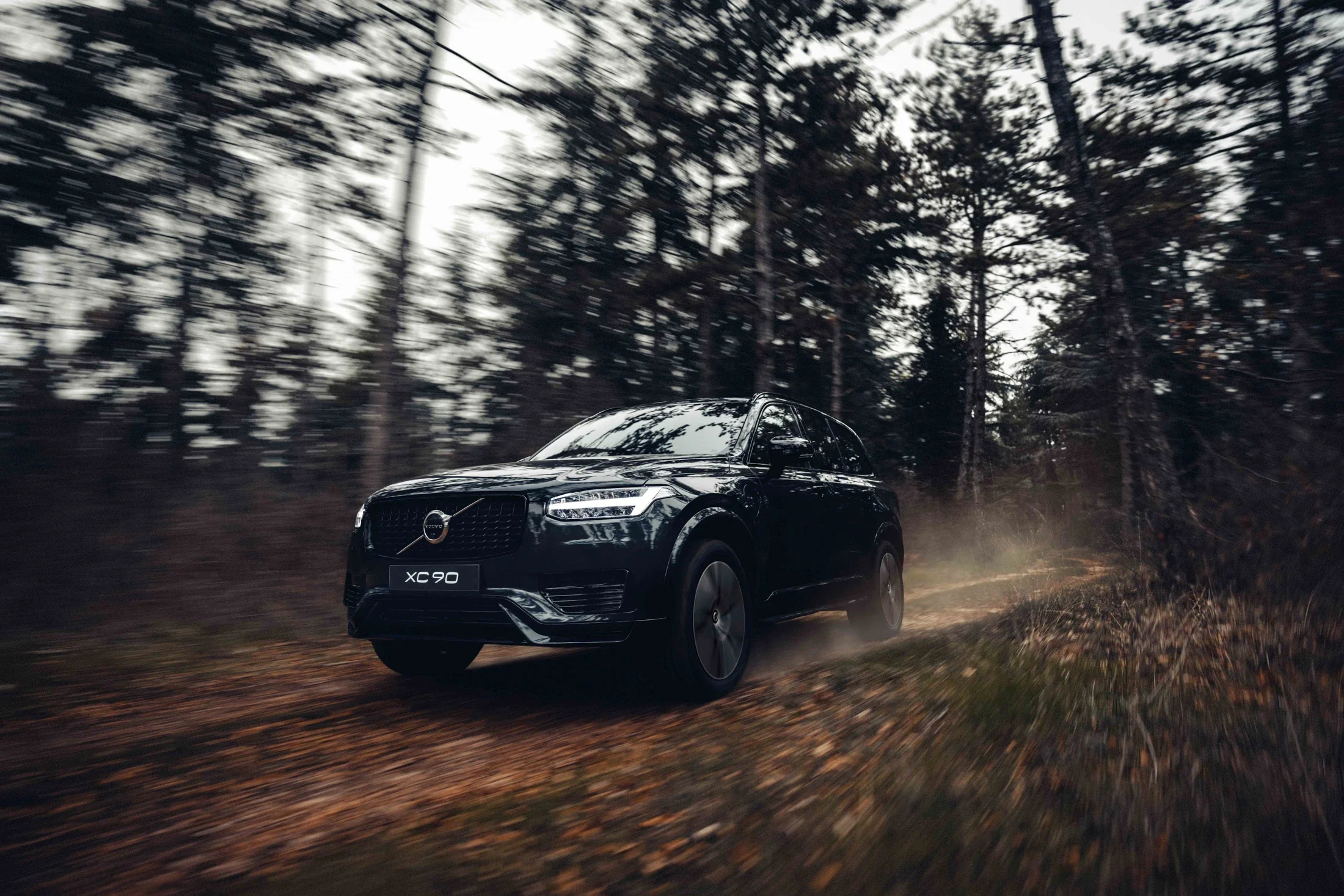 photographe automobile bourg en bresse – image communication Volvo XC90 concession Corsin automobiles Macon France