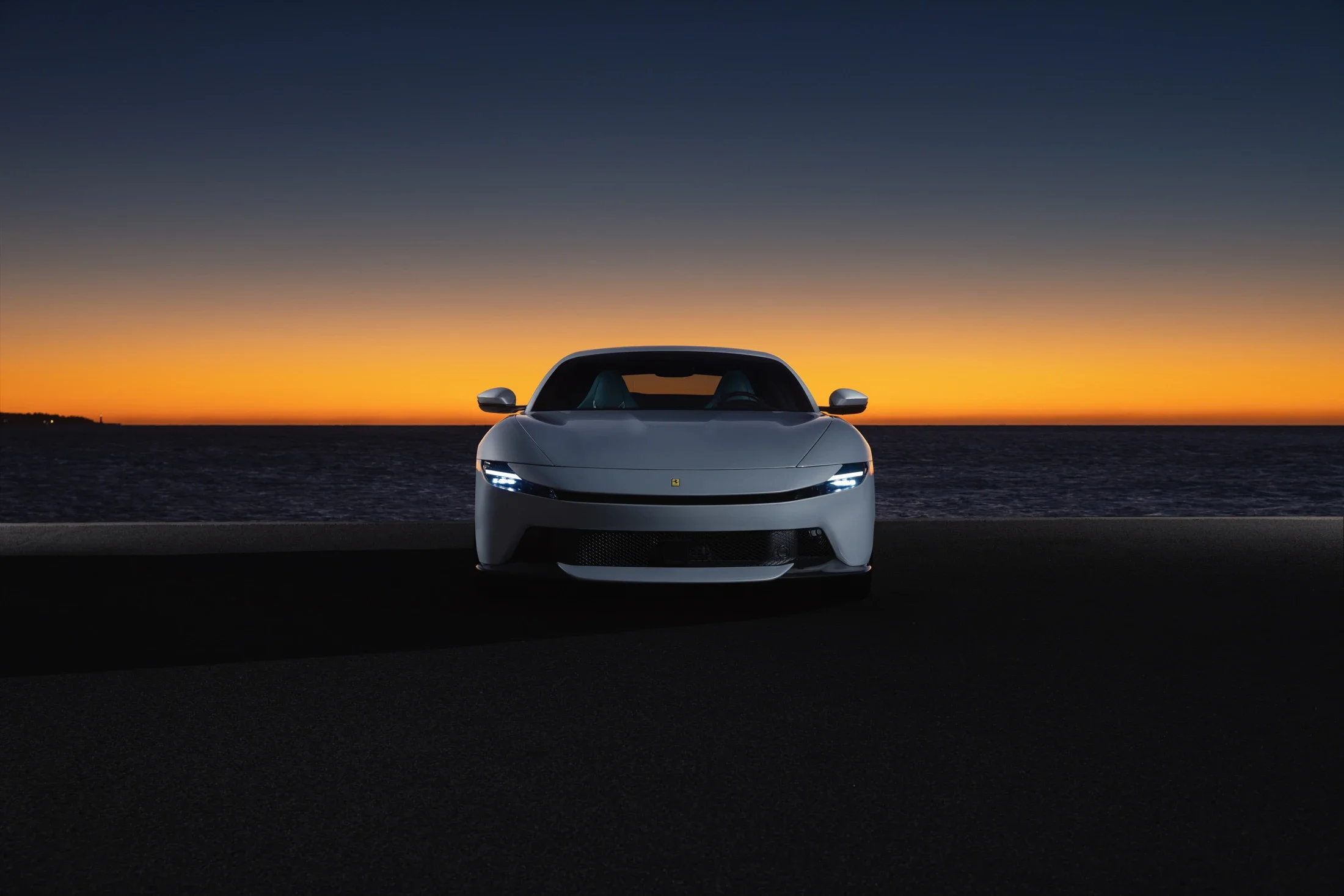 photographe automobile bourg en bresse – Ferrari Amalfi lever soleil Cannes mer French Riviera concessions SF CANNES