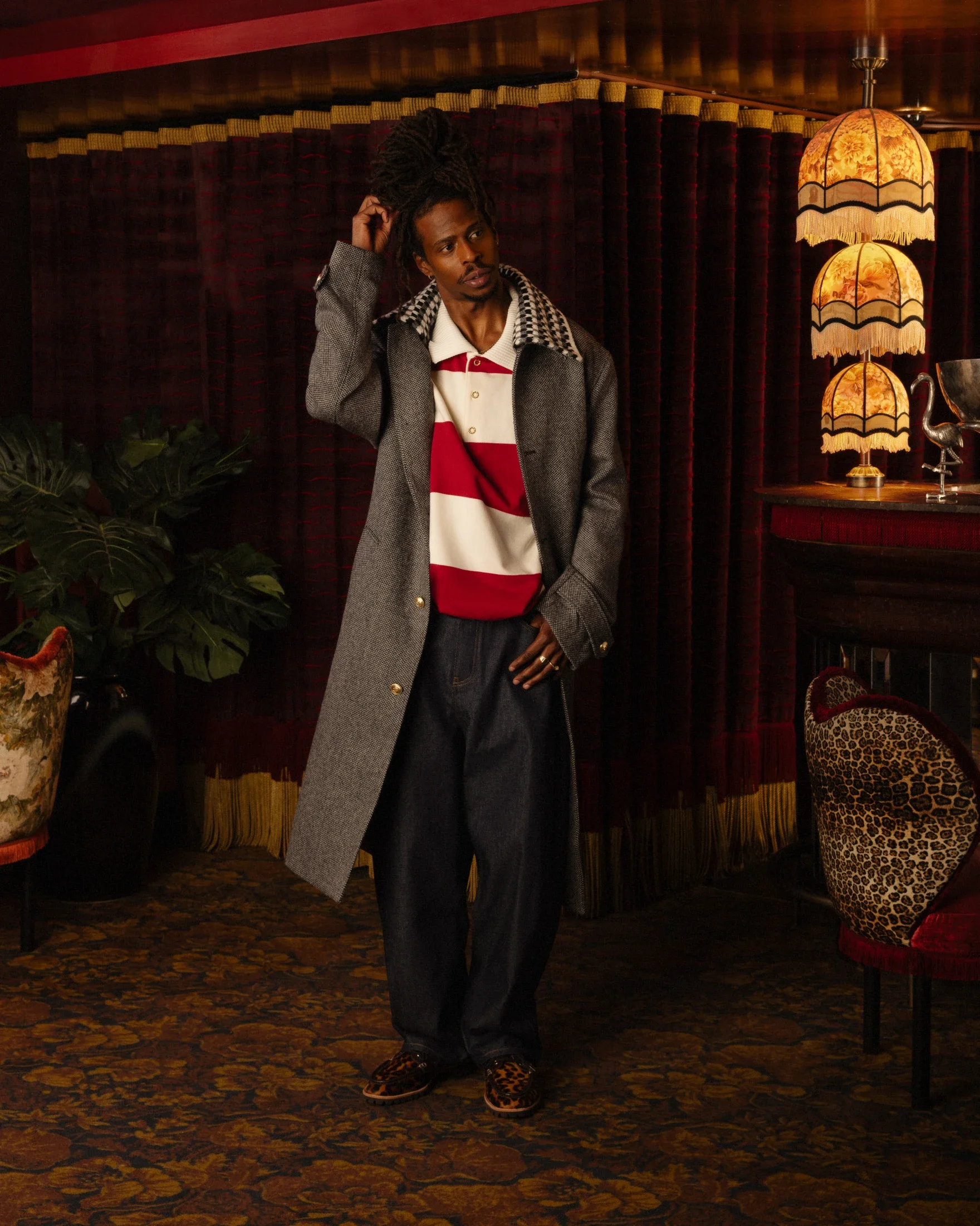 photographe e-commerce bourg en bresse – Lookbook FW25 Drôle de Monsieur restaurant Mondaine