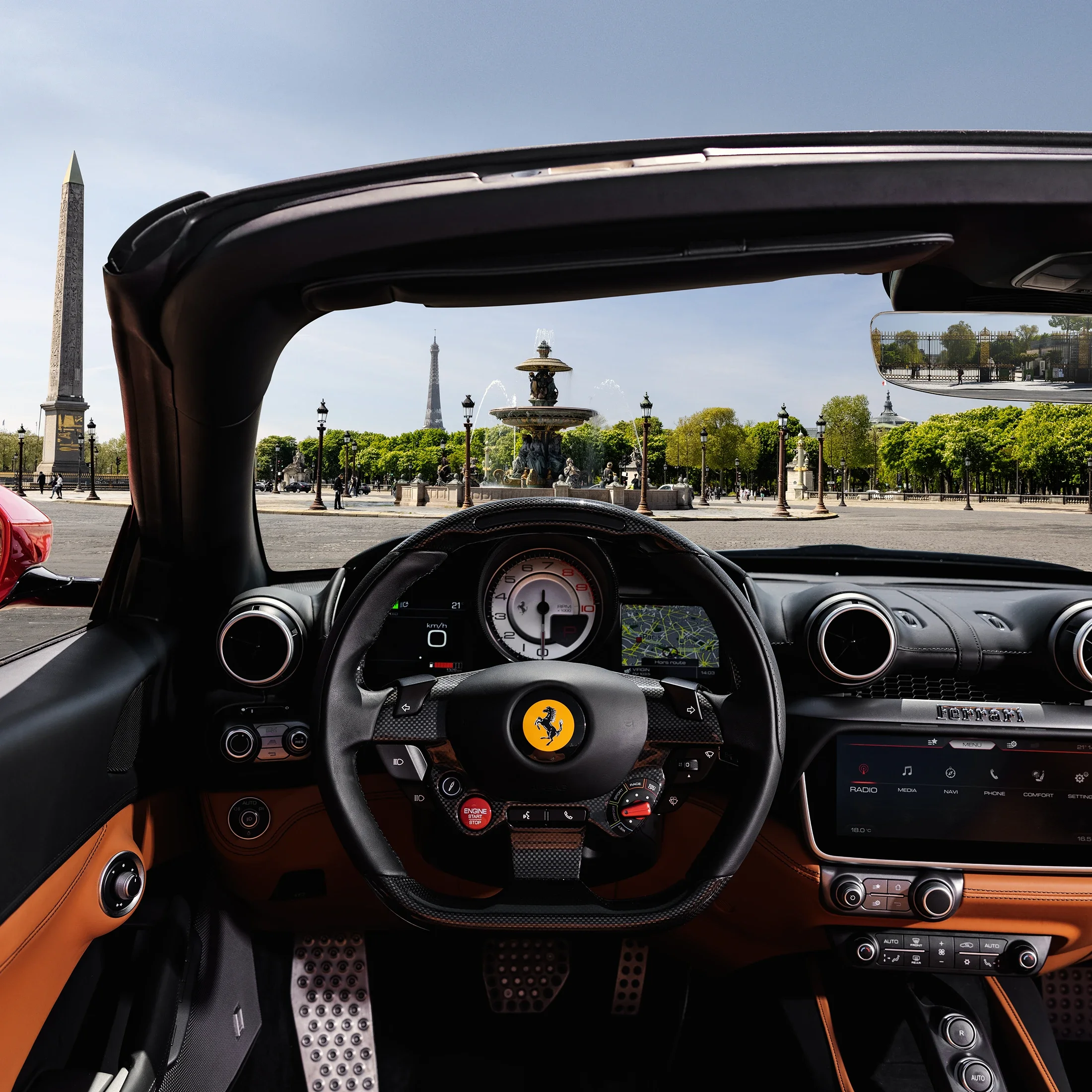 photographe automobile bourg en bresse – image communication Ferrari Portofino M Paris place de la Concorde