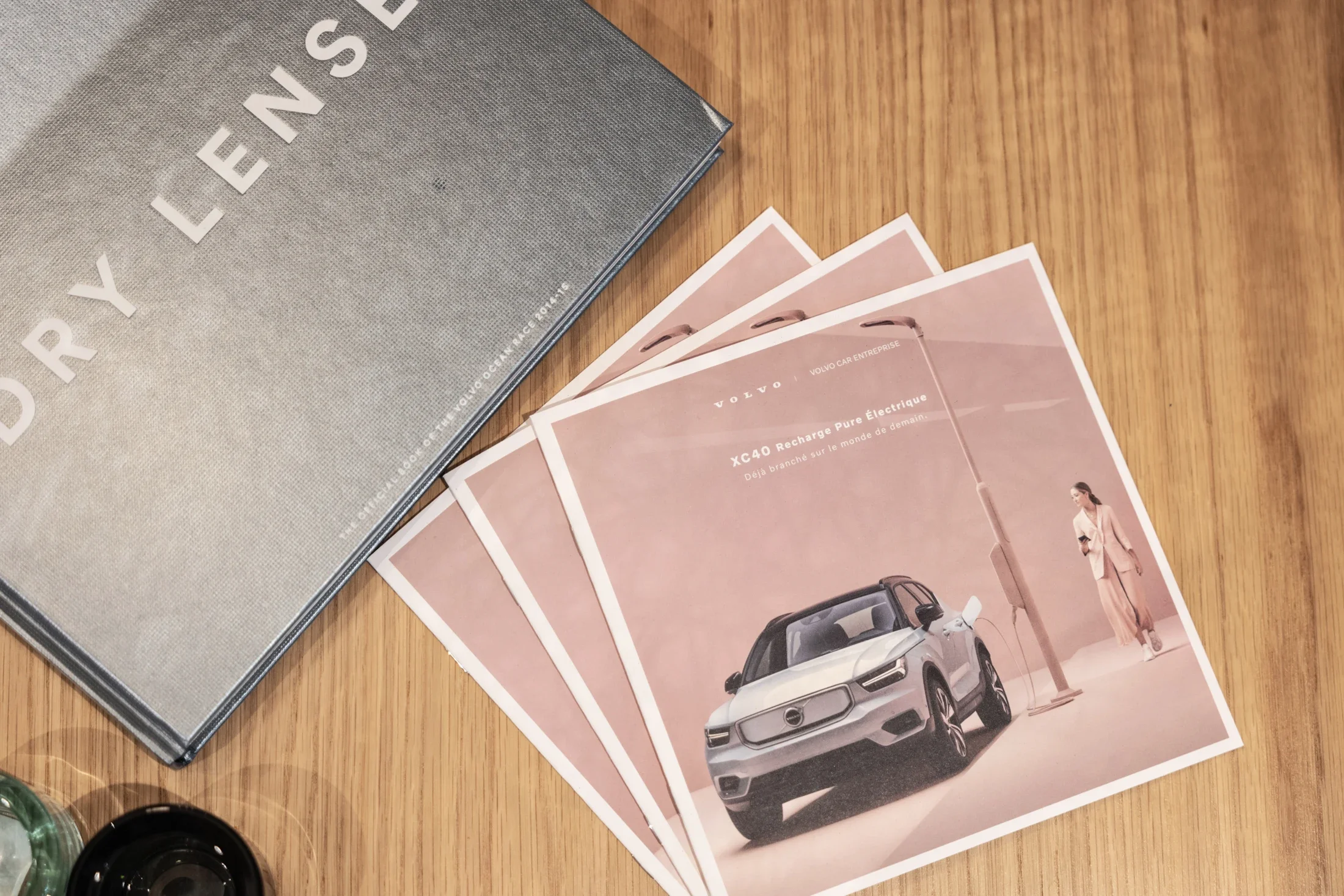 photographe corporate bourg en bresse – Reportage concession Volvo Macon Nord Automobiles, détails