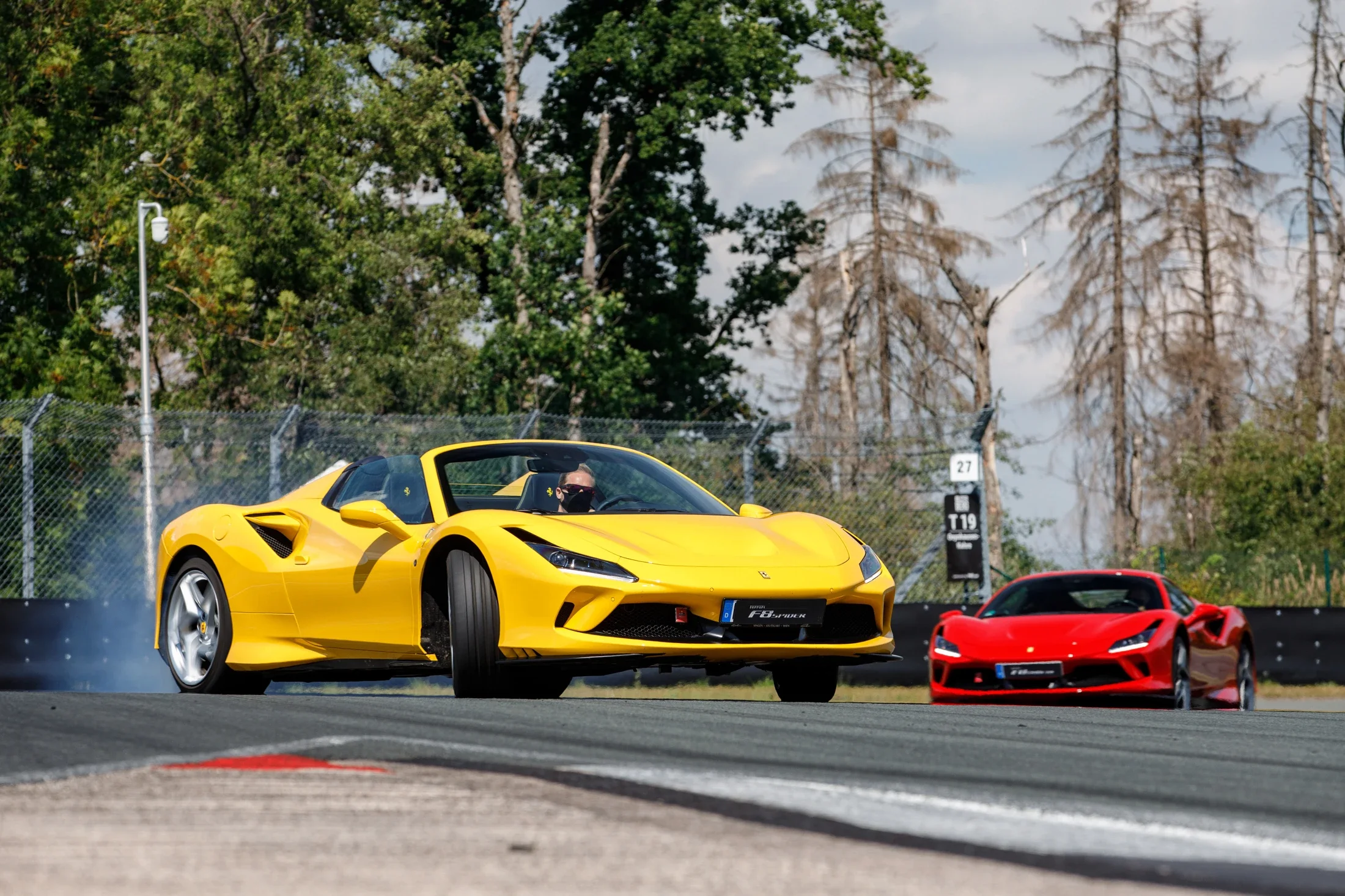 photographe automobile bourg en bresse – Ferrari F8 Tributo F8 Spider test drive circuit Bilster Berg Allemagne 