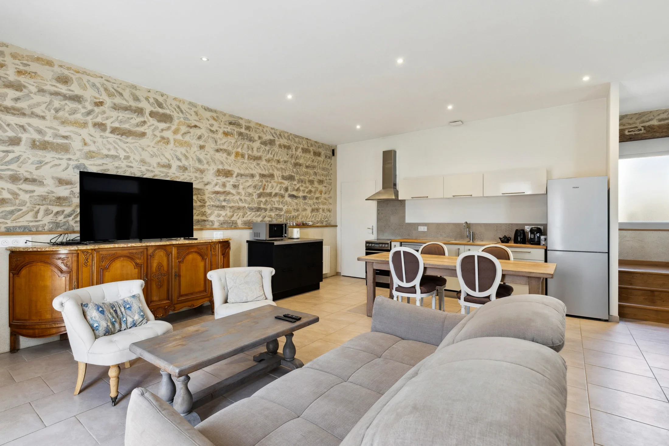 photographe immobilier bourg en bresse – Le salon de la dépendance Séquoia à Buellas