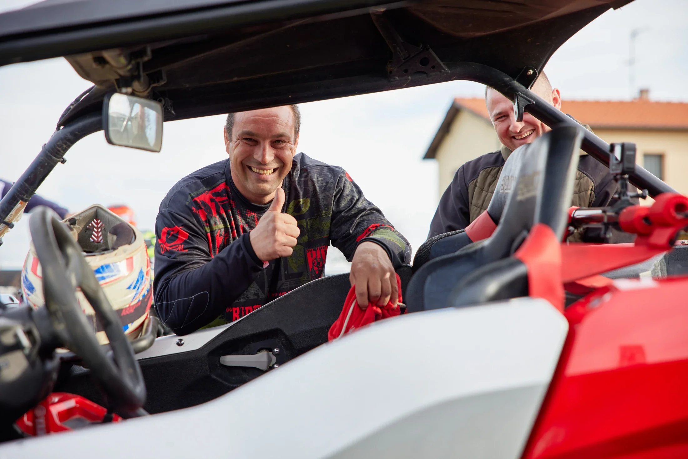 photographe évènementiel bourg en bresse – Reportage évènement Yamaha Off Road expérience dans le Beaujolais, participant heureux