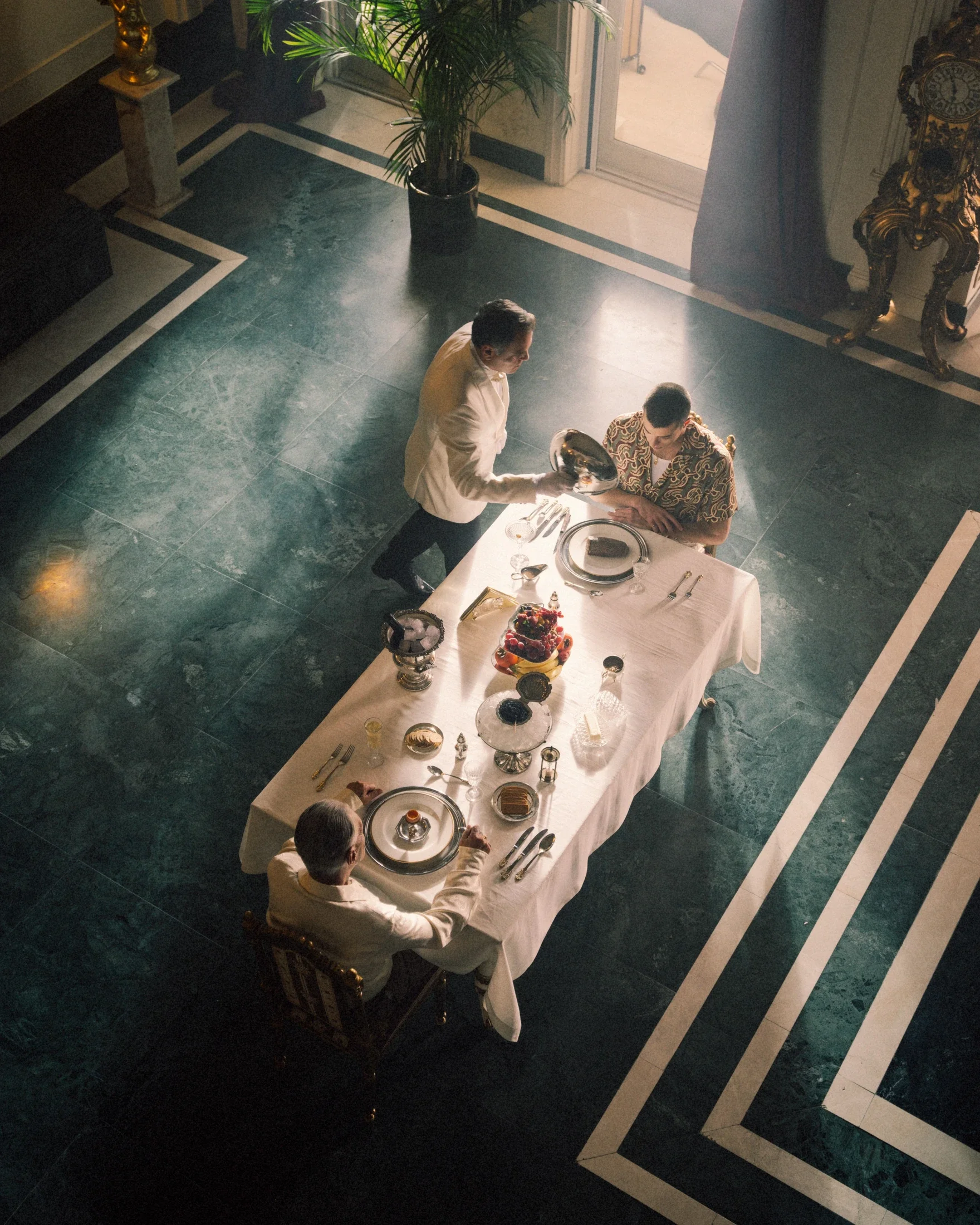 photographe e-commerce bourg en bresse – Lookbook Drôle de Monsieur Film Il Leone, mise en scène repas entre père et fils