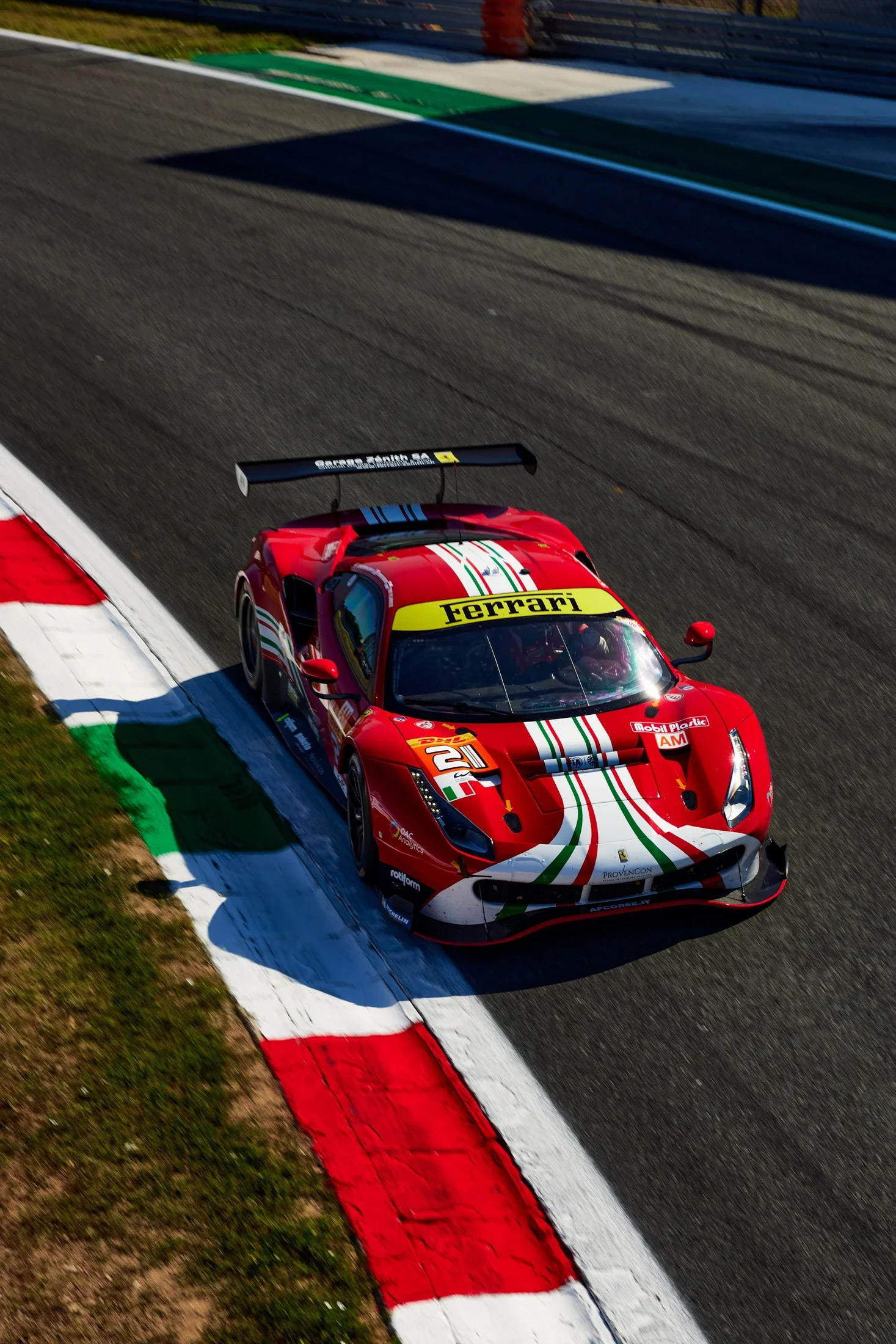 photographe automobile bourg en bresse – Reportage Team Ferrari AF CORSE 21 WEC circuit Monza Italie topshot