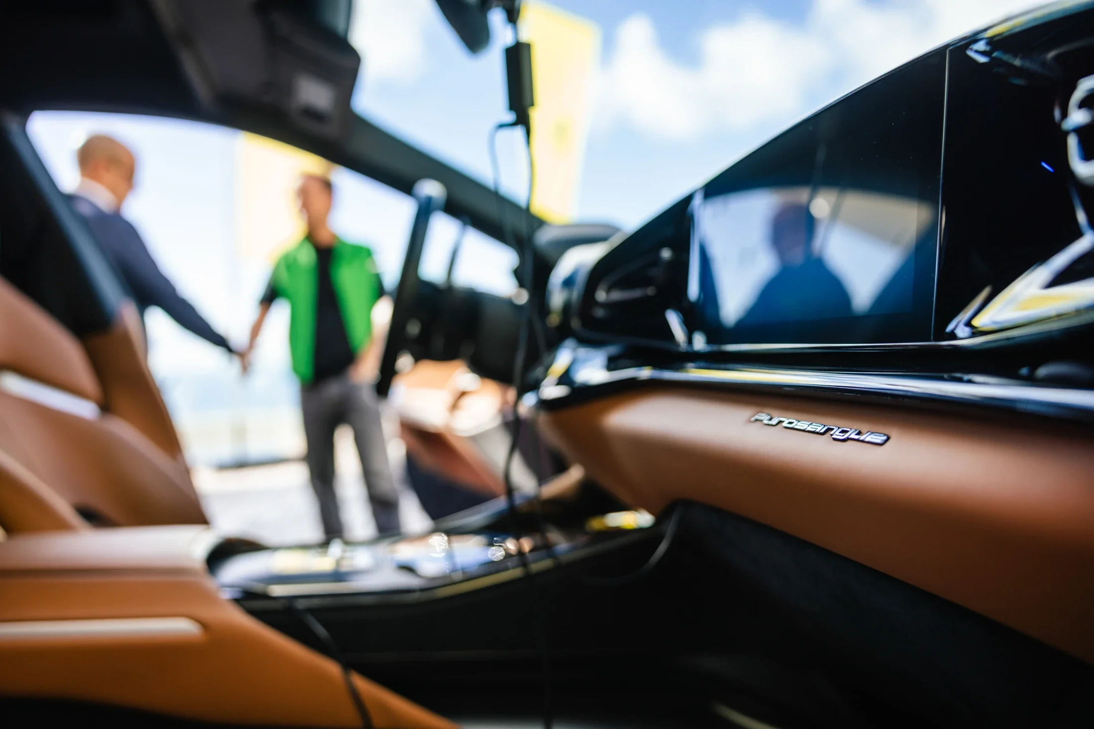 photographe évènementiel bourg en bresse – Reportage évènement Ferrari à Monaco, rencontre avec l'instructeur