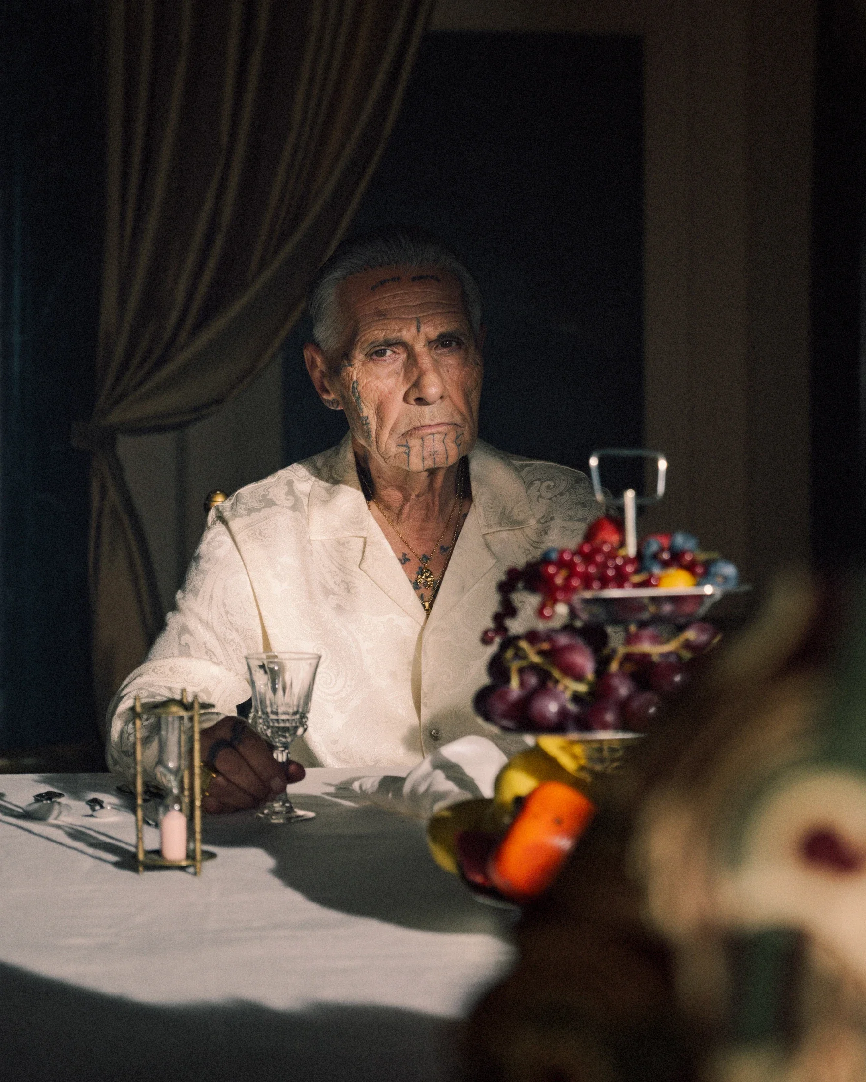 photographe bourg en bresse, Ain, Rhone Alpes, France - portfolio, lookbook tournage film Il Leone Drôle de Monsieur, acteur homme turc à Istanbul