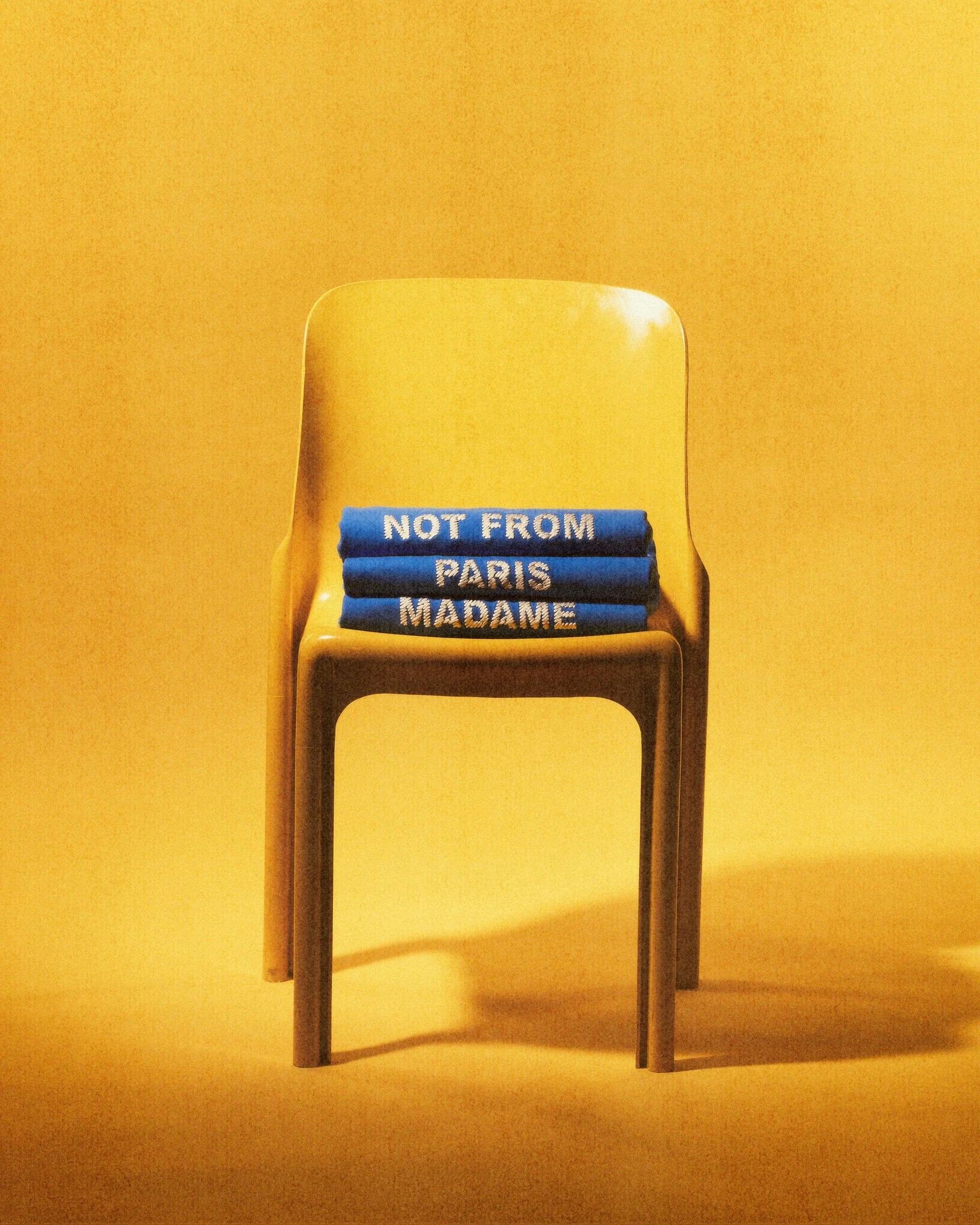 photographe produit bourg en bresse – image e-commerce réseaux sociaux Drôle de Monsieur Not From Paris Madame