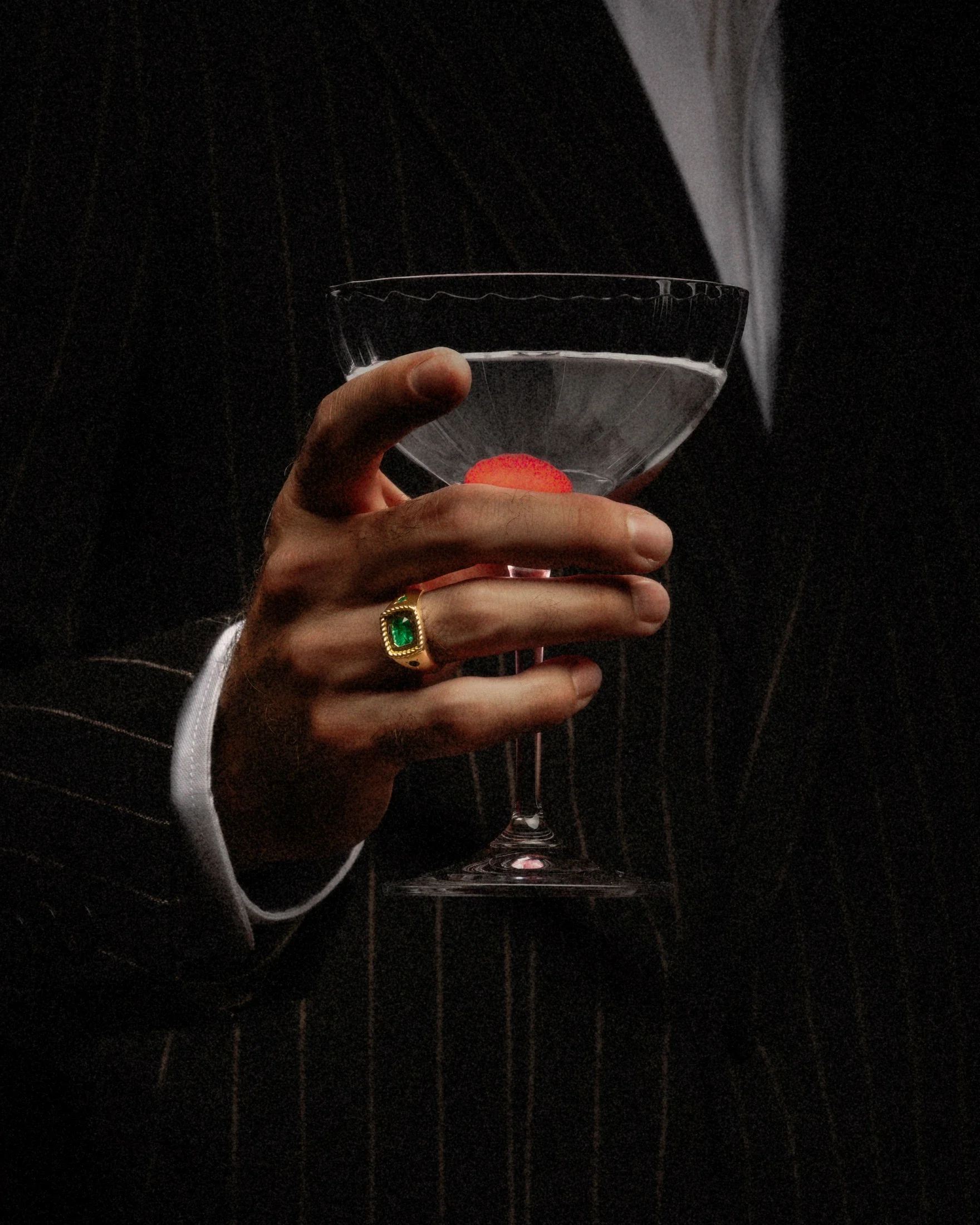 photographe produit bourg en bresse – image e-commerce réseaux sociaux Drôle de Monsieur bague