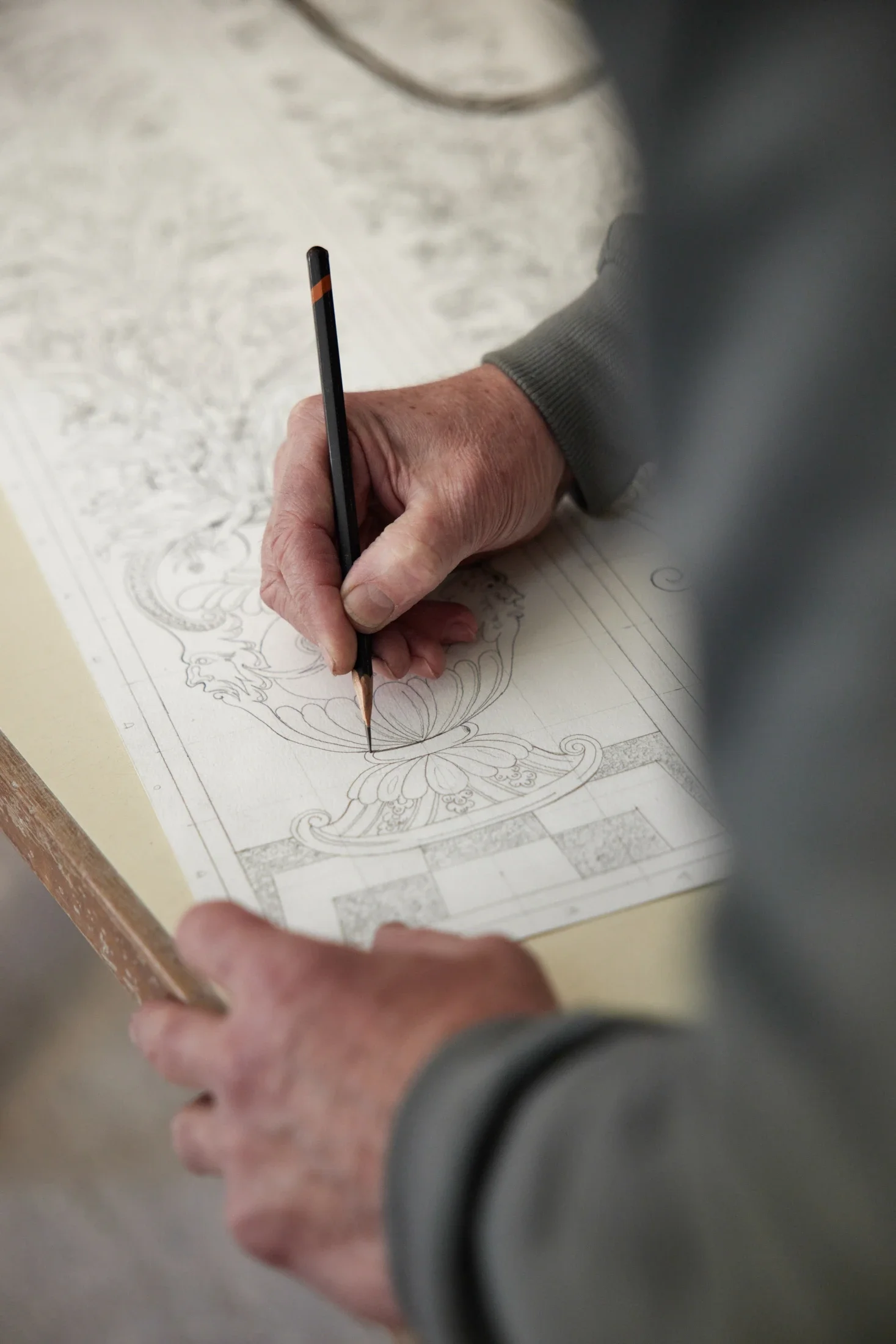 photographe corporate bourg en bresse – Détail dessin d'un artisan portugais, Azulejo 