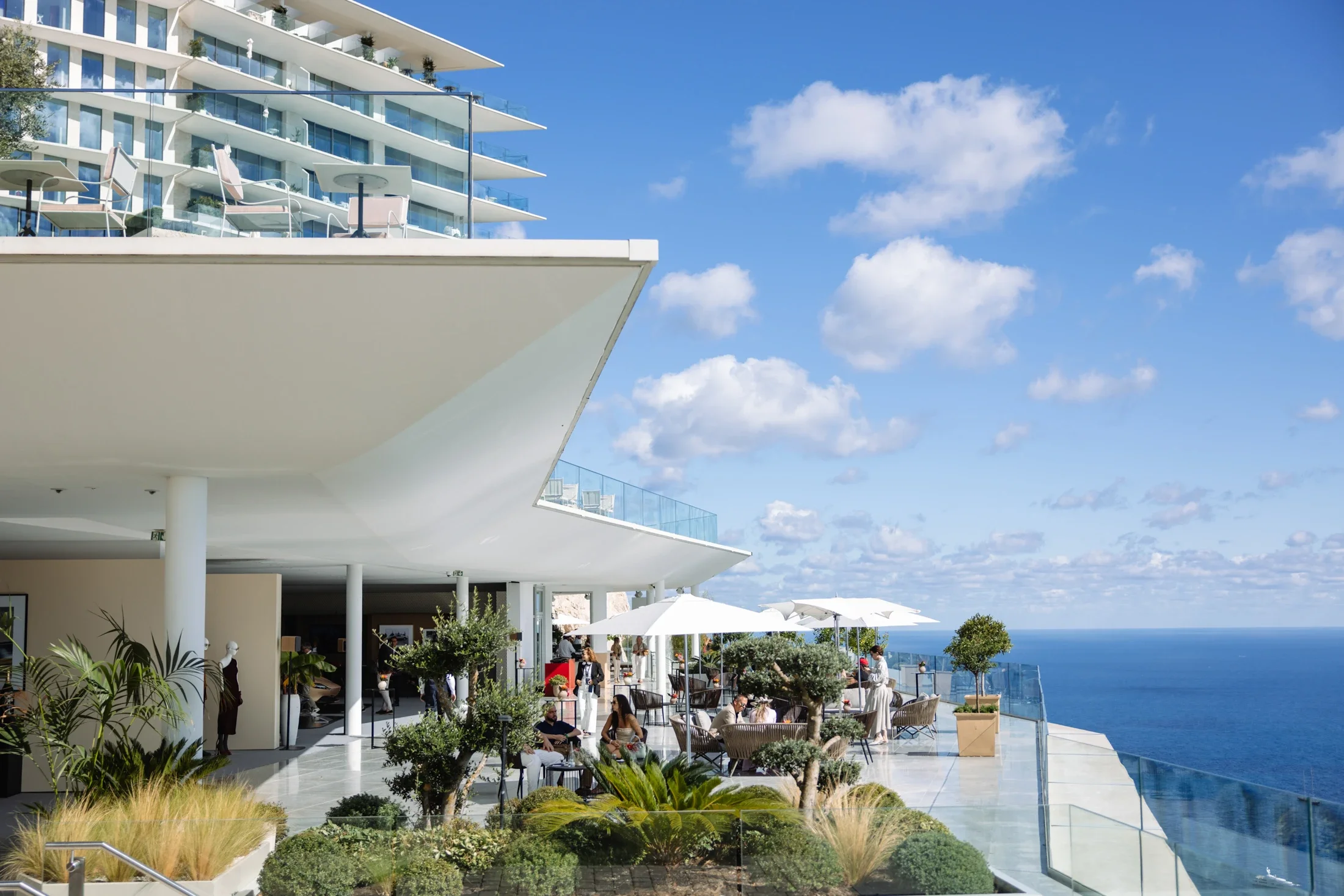 photographe évènementiel bourg en bresse – Reportage évènement Ferrari à Monaco, terrasse de l'hôtel 