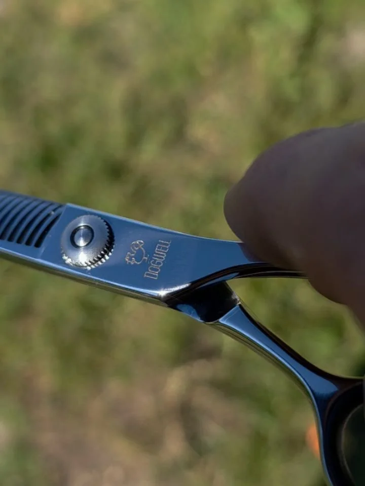 The Dogwell 30 Tooth Blender

This elegant shear is small and tailored so nicely it absolutly feels like an extension of you.  The finest finish and lightest kisses to those round faces you will feel that last part of closure on those grooms.

Simple