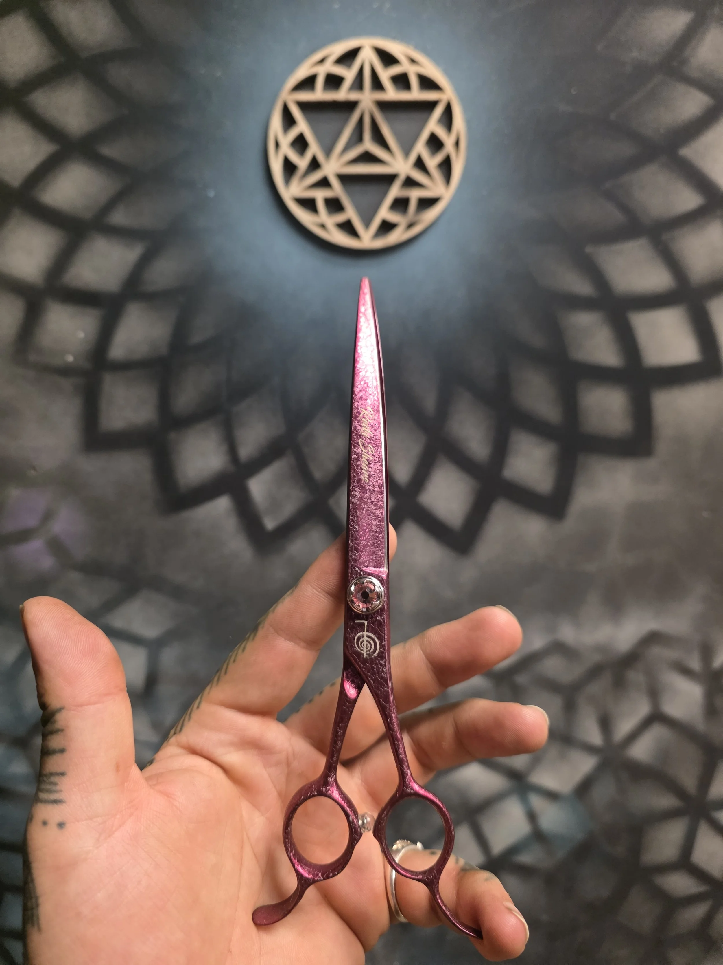 Reiki Shears - Pink Unicorn Reversed Curved Blender