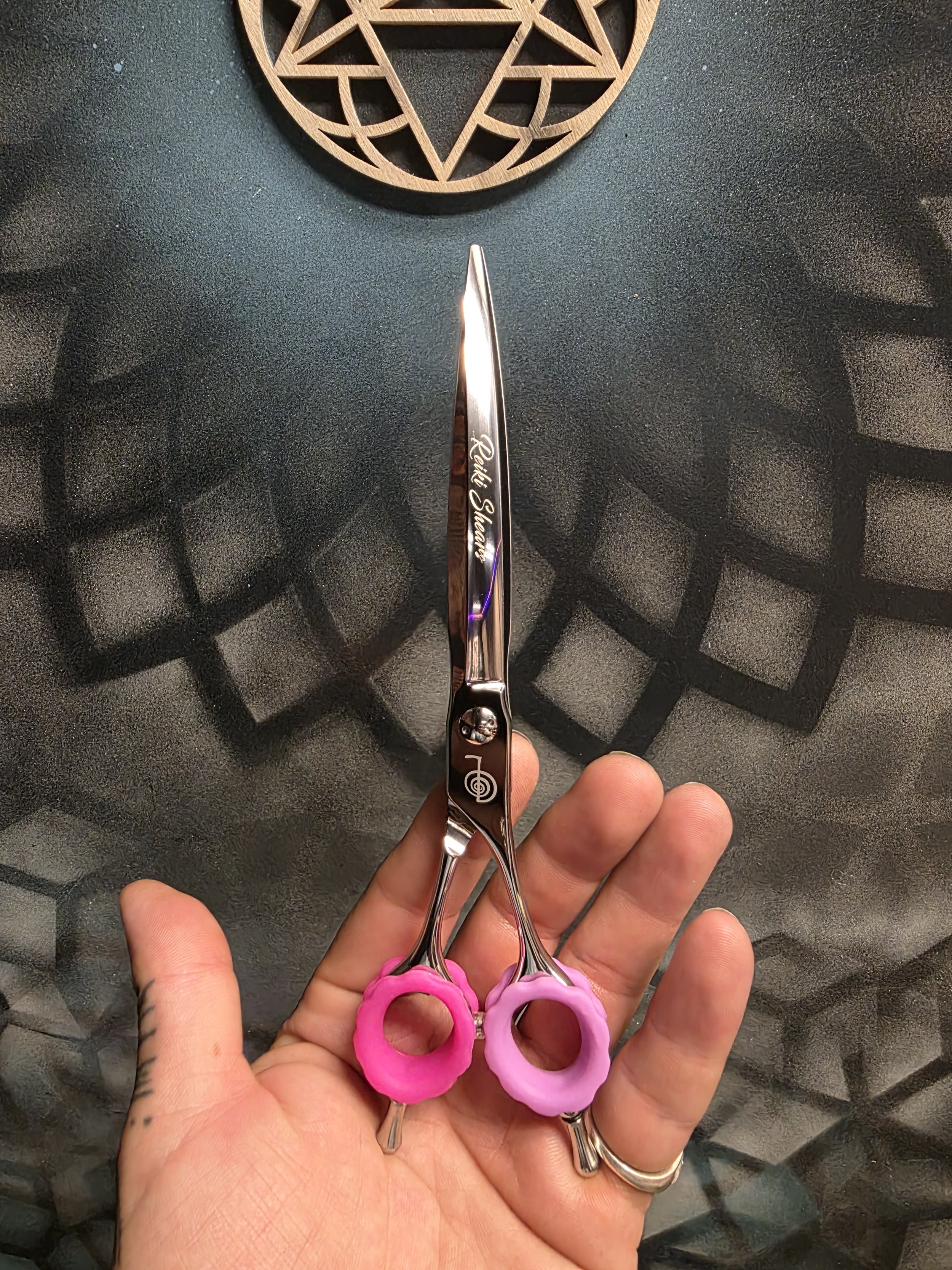 Reiki Shears 7.5 Curved Axis