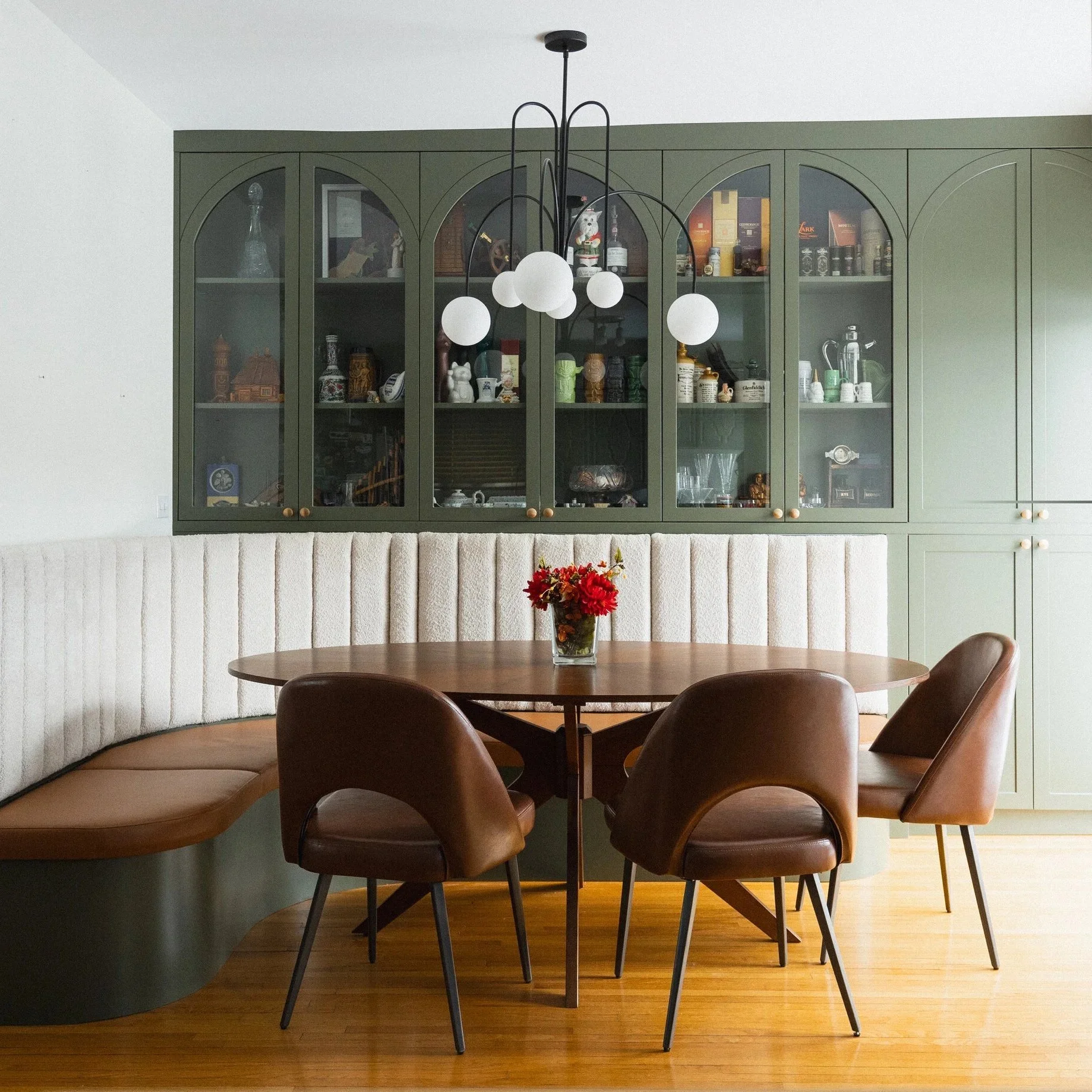 BungalowID_Kitson_Dining+Room_7-2.jpg