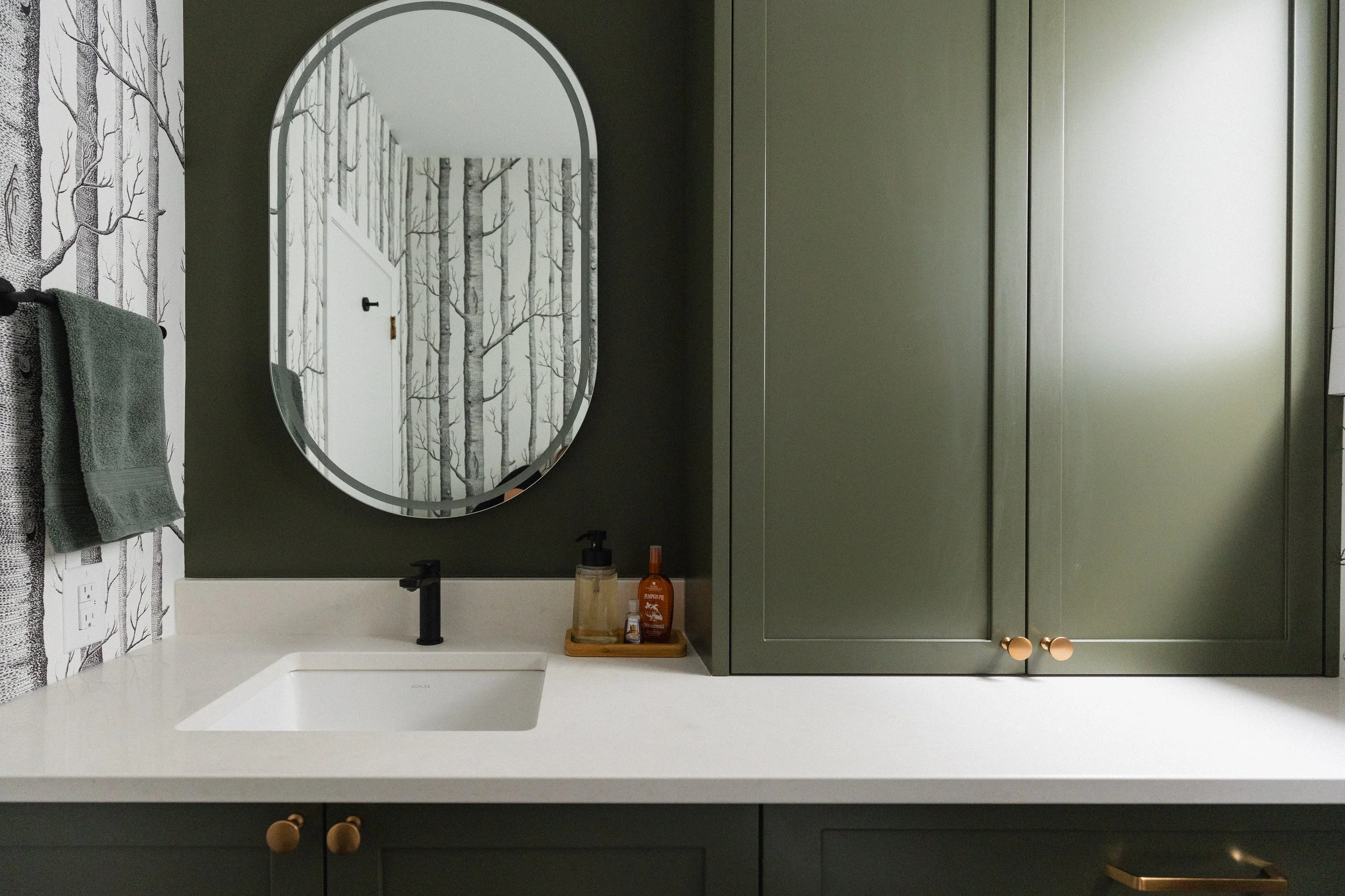 BungalowID_Kitson_Powder Room_5.jpg