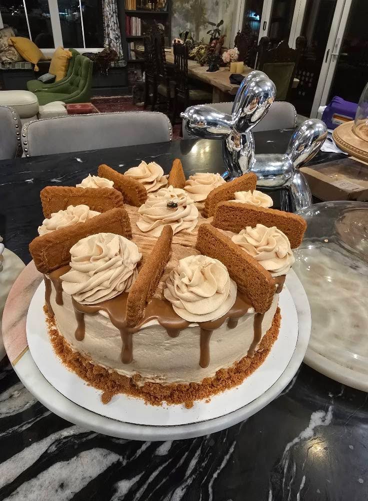 PLEASE like and follow One of my dear friends who creates the most fabulous cakes for her clients.  She  delivered this to me for my birthday! This is a Biscoff cookie butter inspired cake and let me tell you it WAS AMAZING!! THANK YOU, so much Beth 