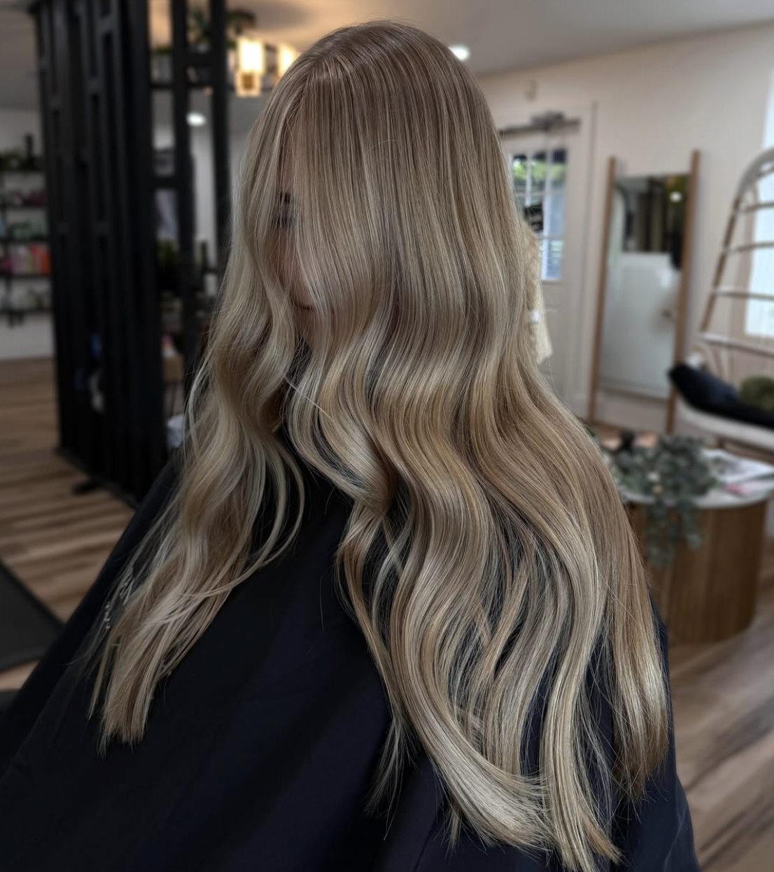 Balayage vs. Highlights: Which Is Right For Your Hair Goals?