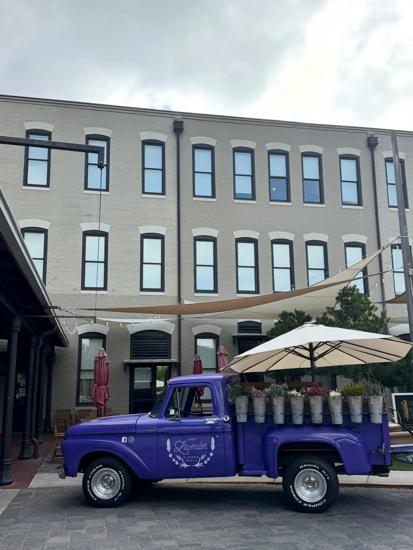 Catch us this Friday, March 6th, popped up at the One Palafox Place breezeway from 10AM&mdash;2PM. We&rsquo;ll be stocked with lots of spring colors that pair perfectly with this warmer weather!💐✨🌻