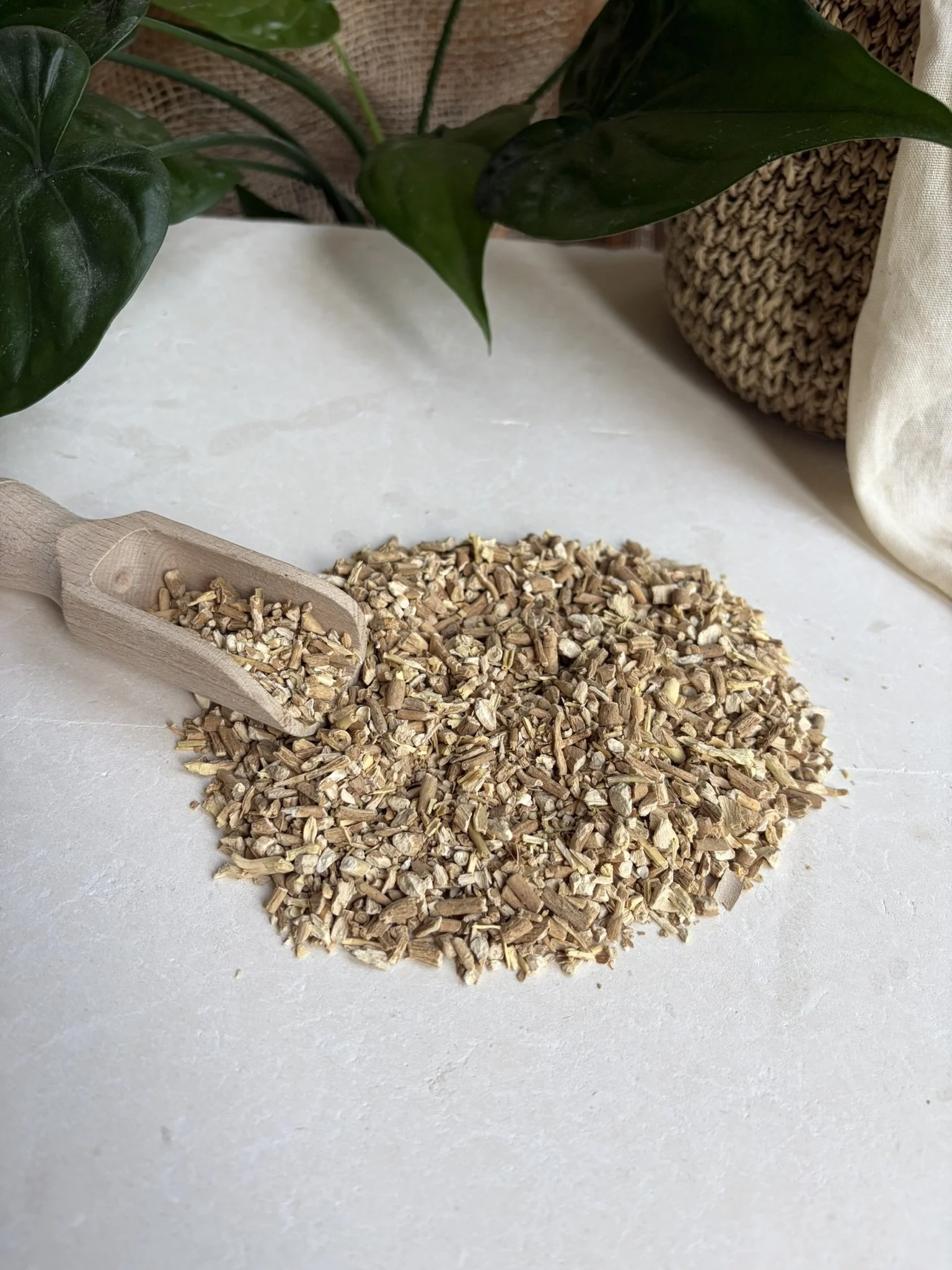 Ashwagandha Root Cut