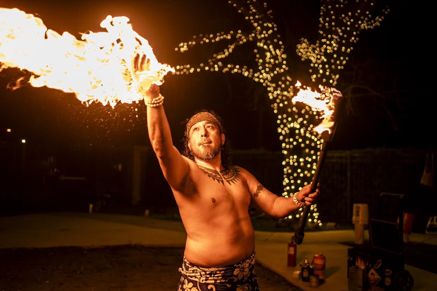 Literally, on fire. 

Interested in hiring a fire performer for your next event? Send us a DM 🔥

#fireperformer #safetyfirst #onfire #show #daring