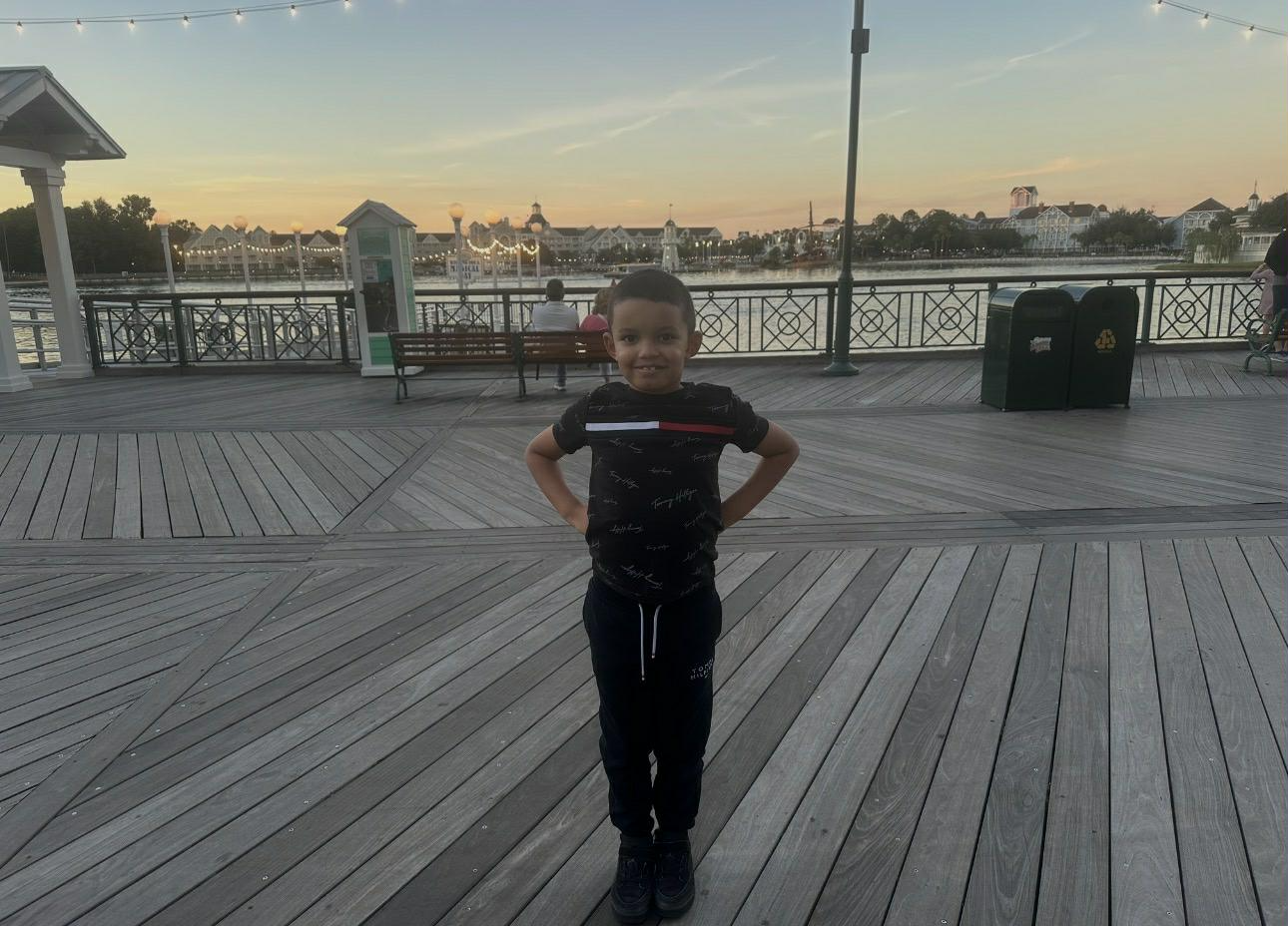 Jackson Mac (US-CA) Lisa (mom) 3.png