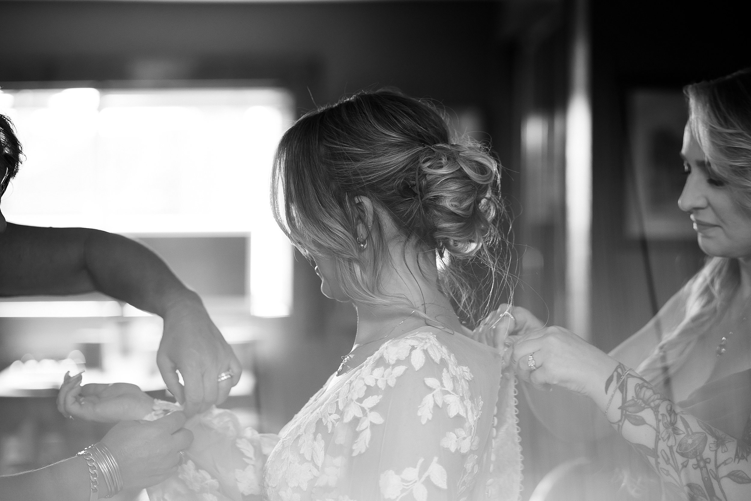 Summer Wedding at The Mishawaka Amphitheater_0007.jpg