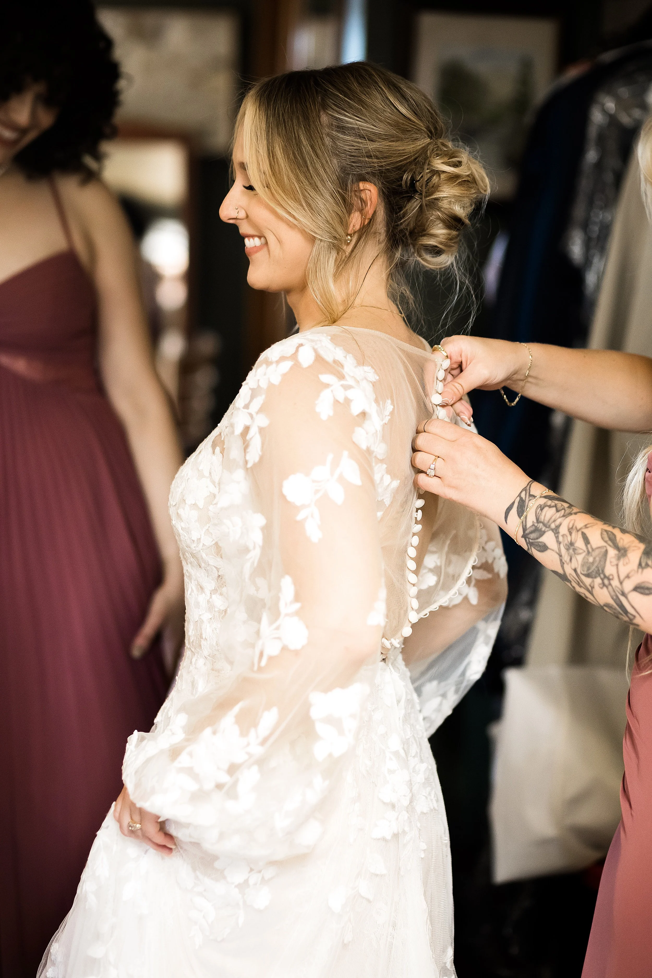 Summer Wedding at The Mishawaka Amphitheater_0009.jpg