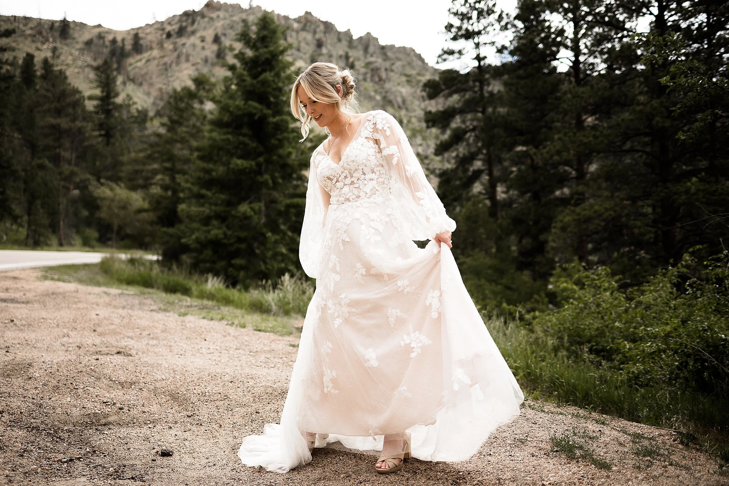 Summer Wedding at The Mishawaka Amphitheater_0018.jpg
