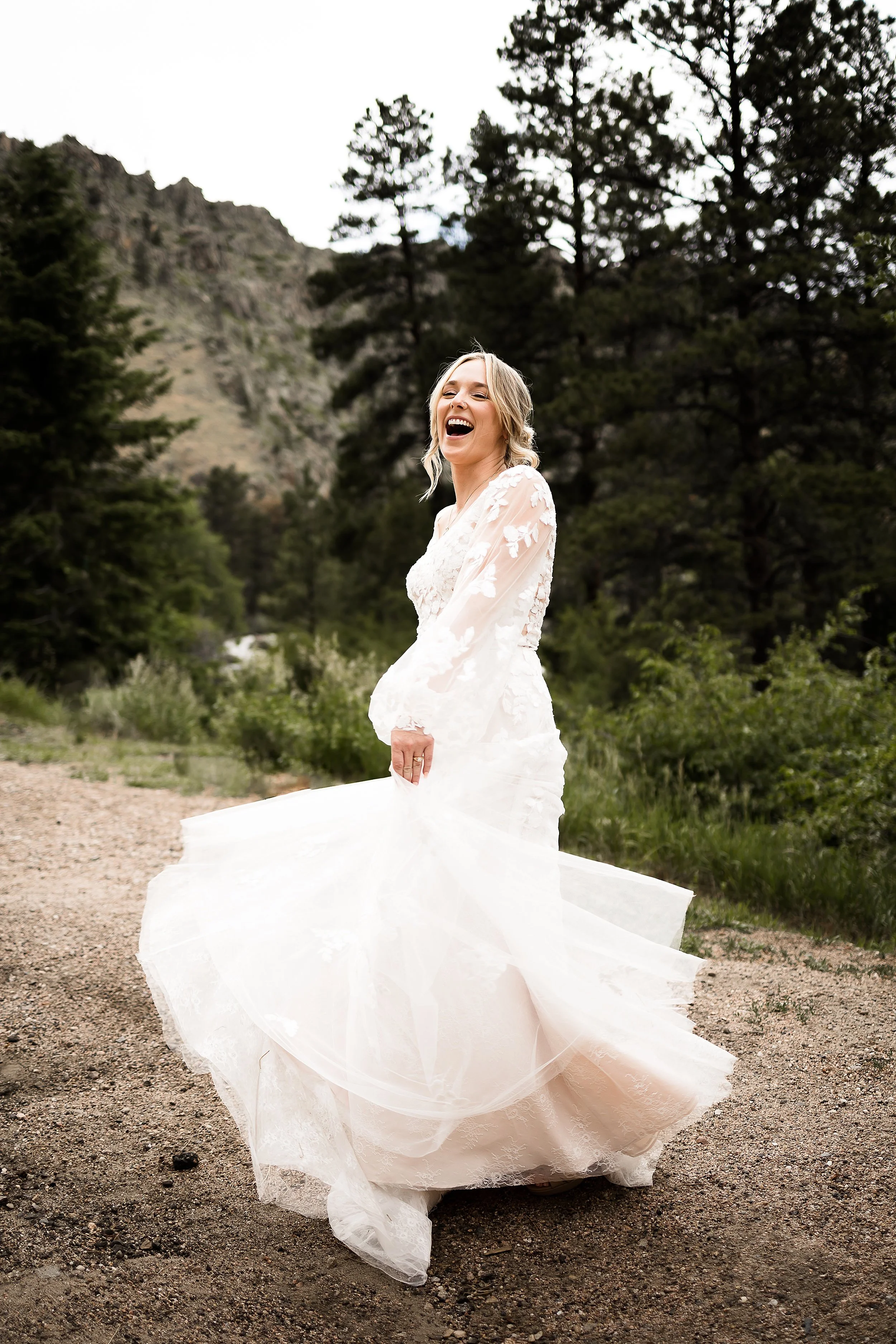 Summer Wedding at The Mishawaka Amphitheater_0019.jpg